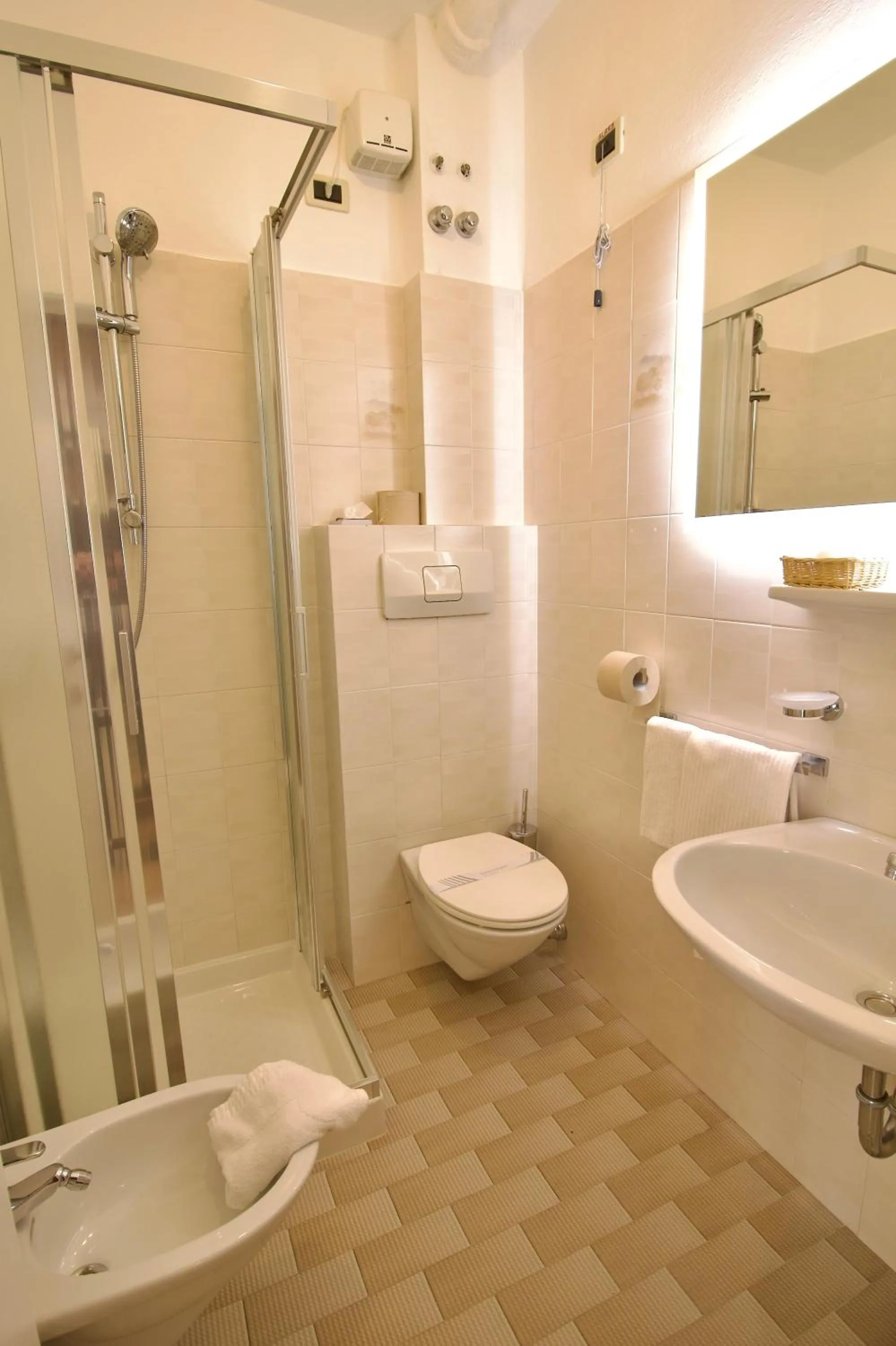 Bathroom in Al Piccolo Hotel