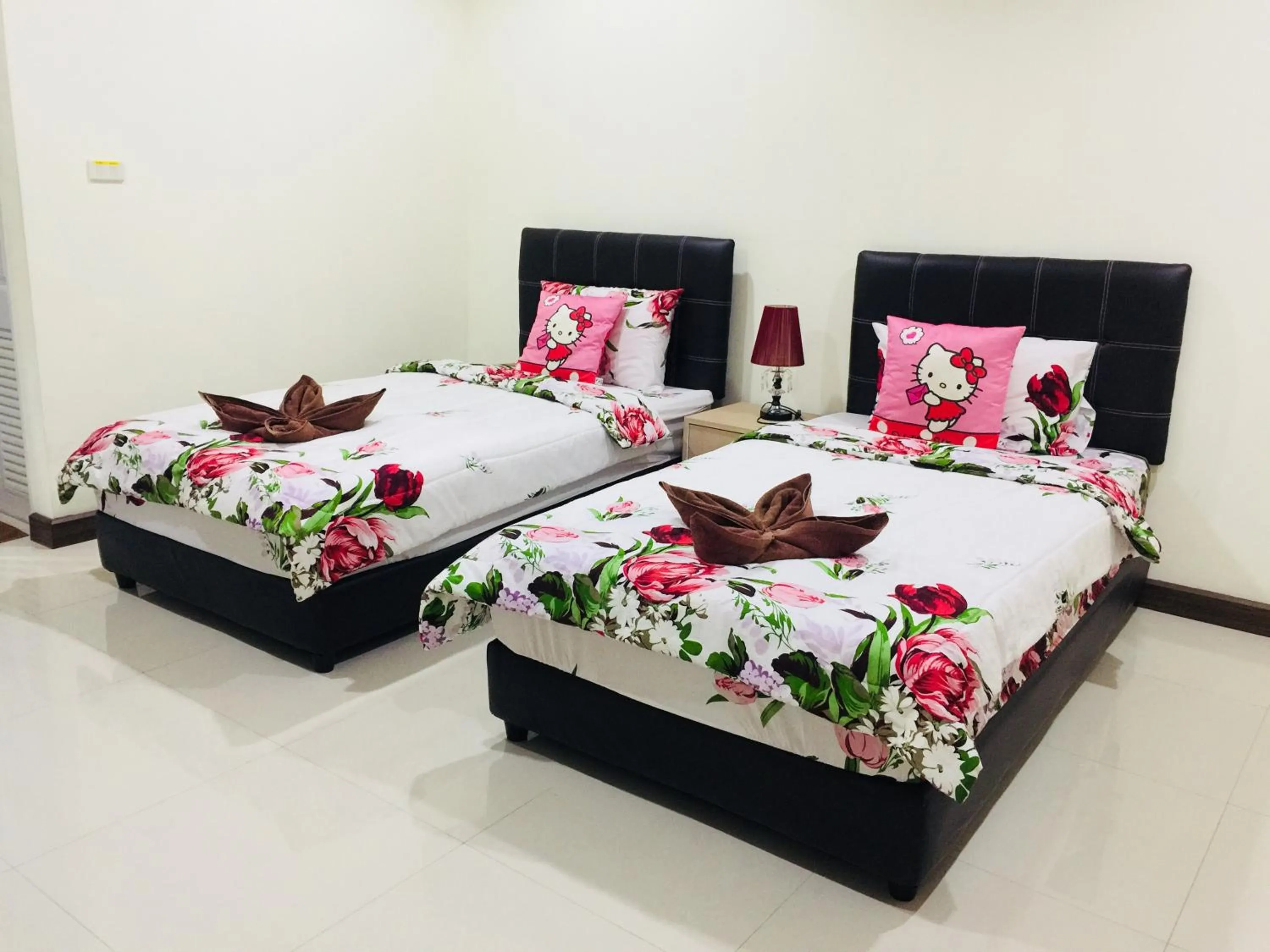 Bed in Thani Residence