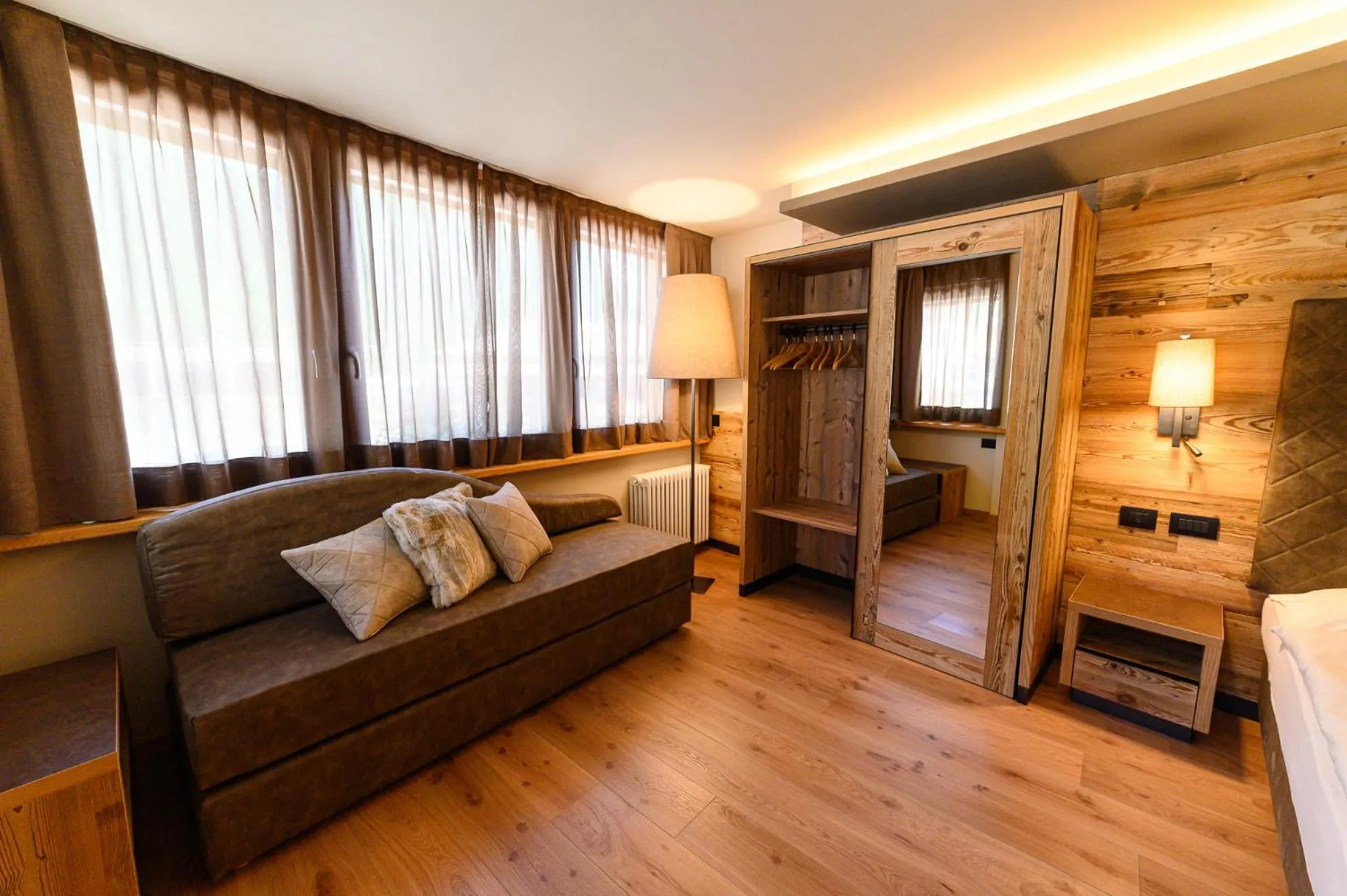 Bedroom, Bed in Hotel Crozzon