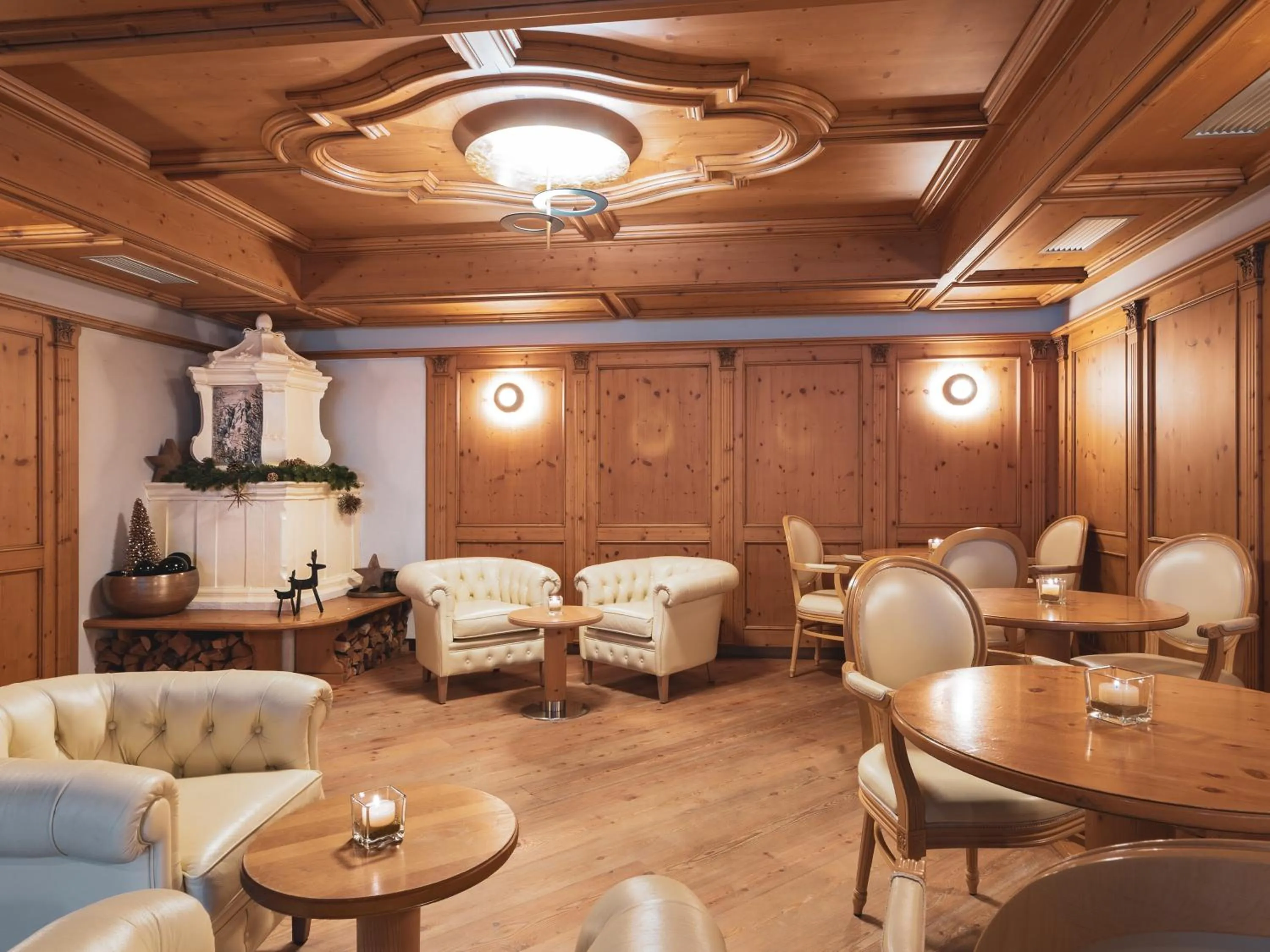 Lobby or reception in Hotel Crozzon