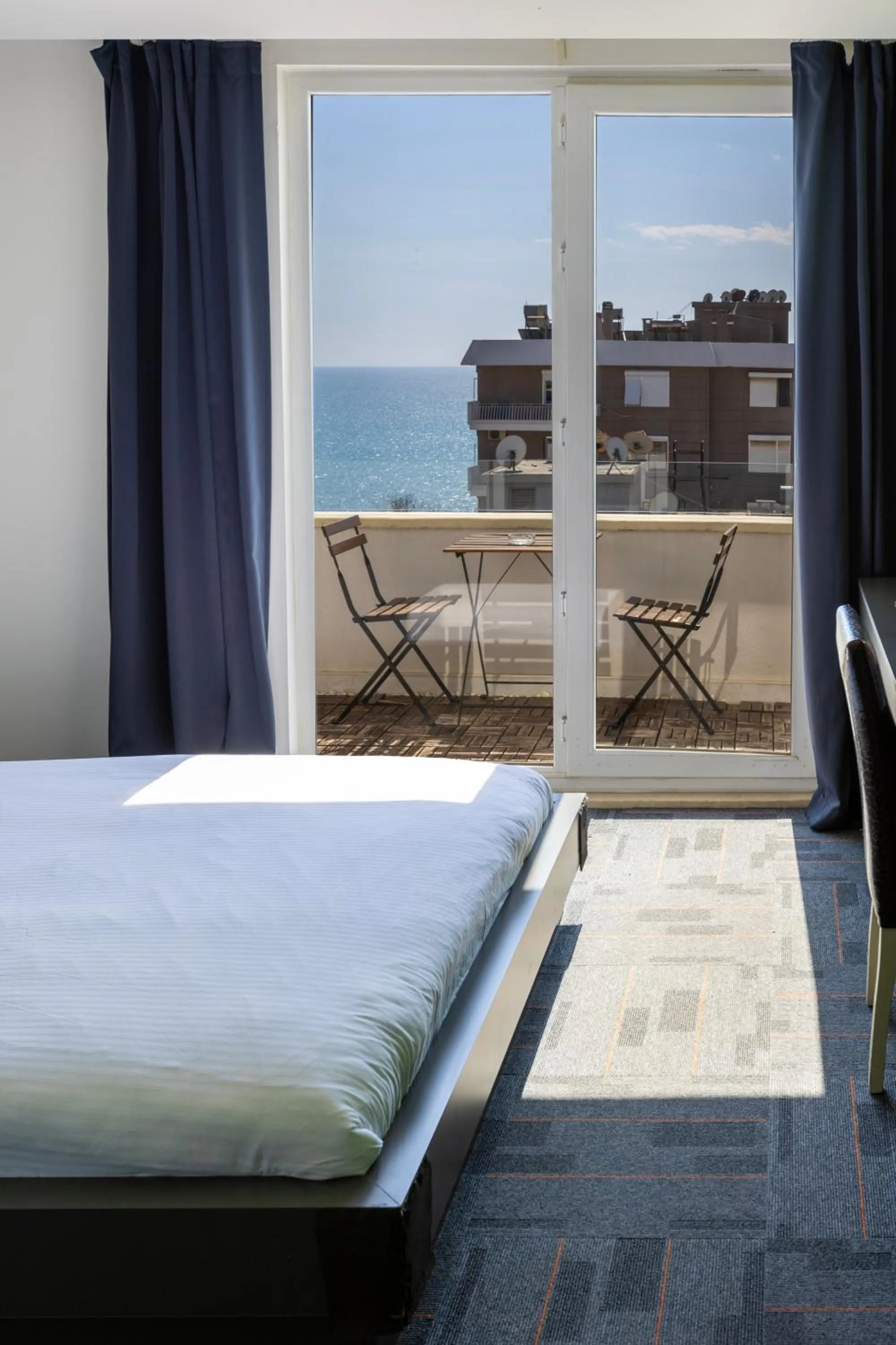 Photo of the whole room, Bed in Mene City Hotel