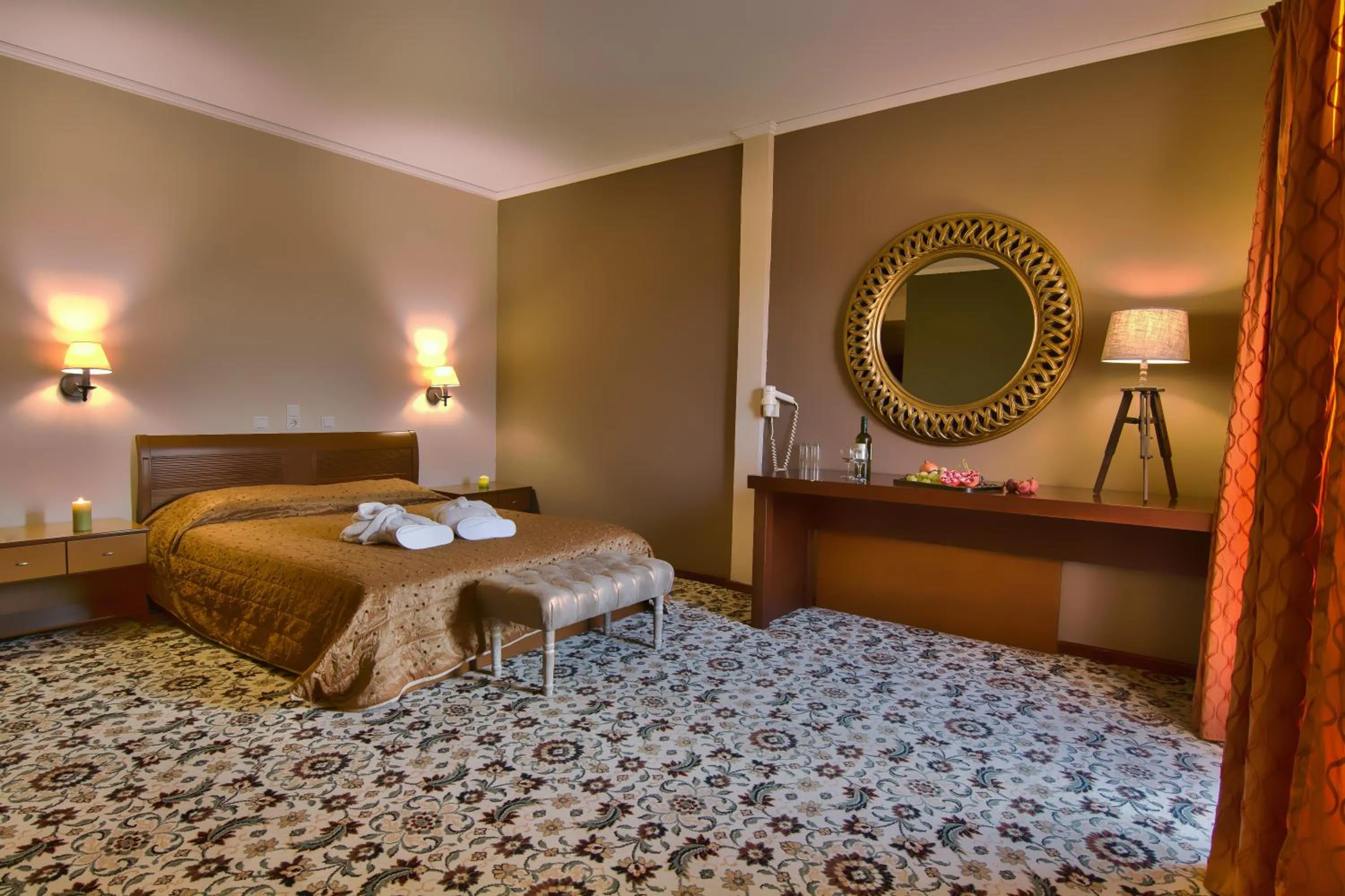 Bedroom, Bed in Hotel Alexandros