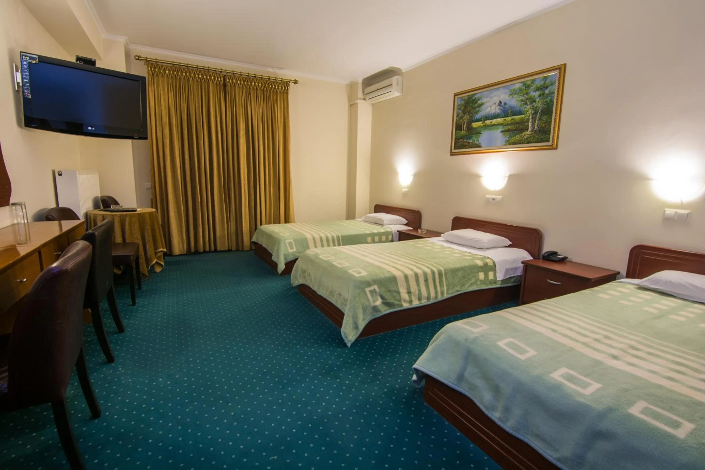 Photo of the whole room, Bed in Hotel Alexandros