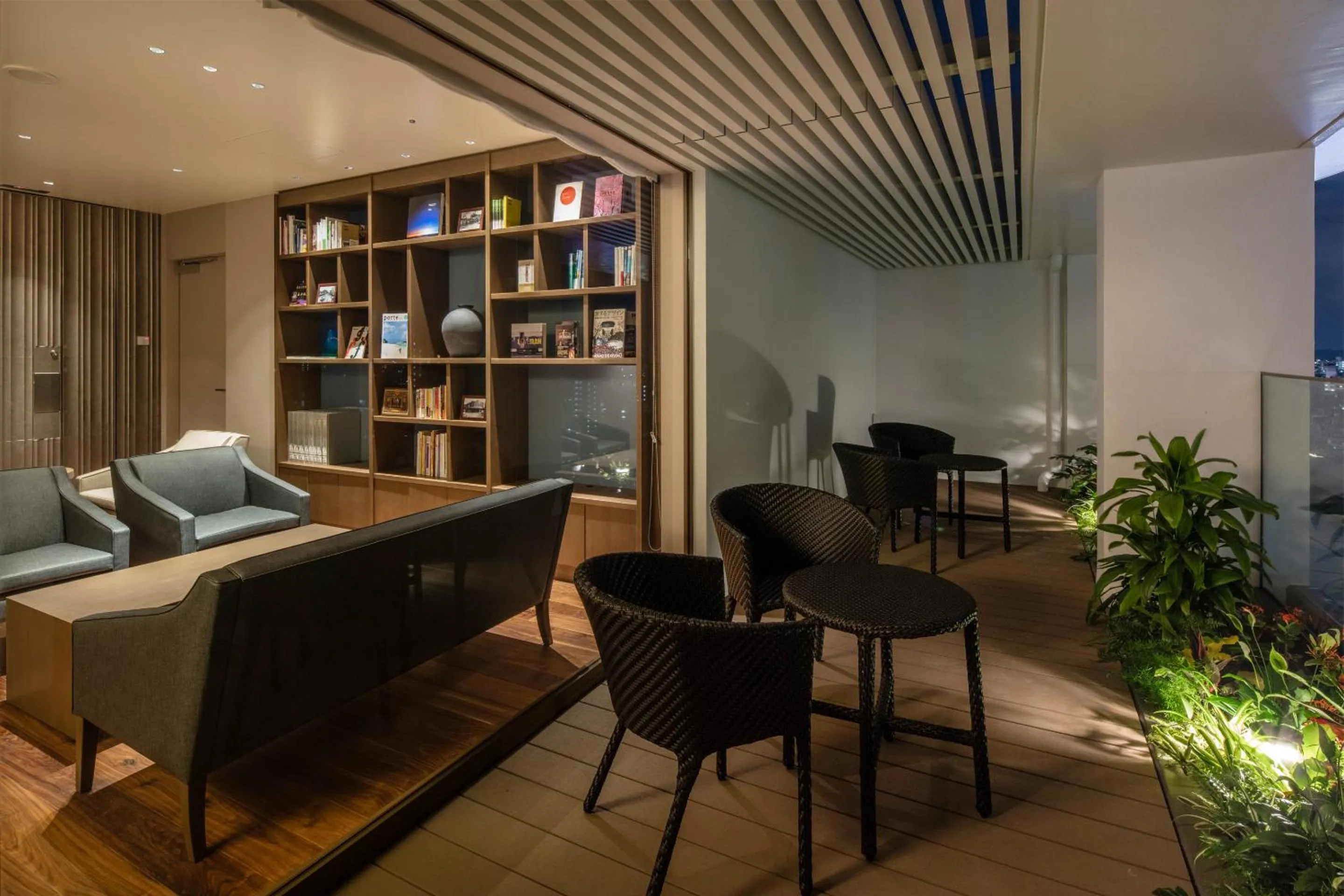 Library in JR Kyushu Hotel Blossom Naha