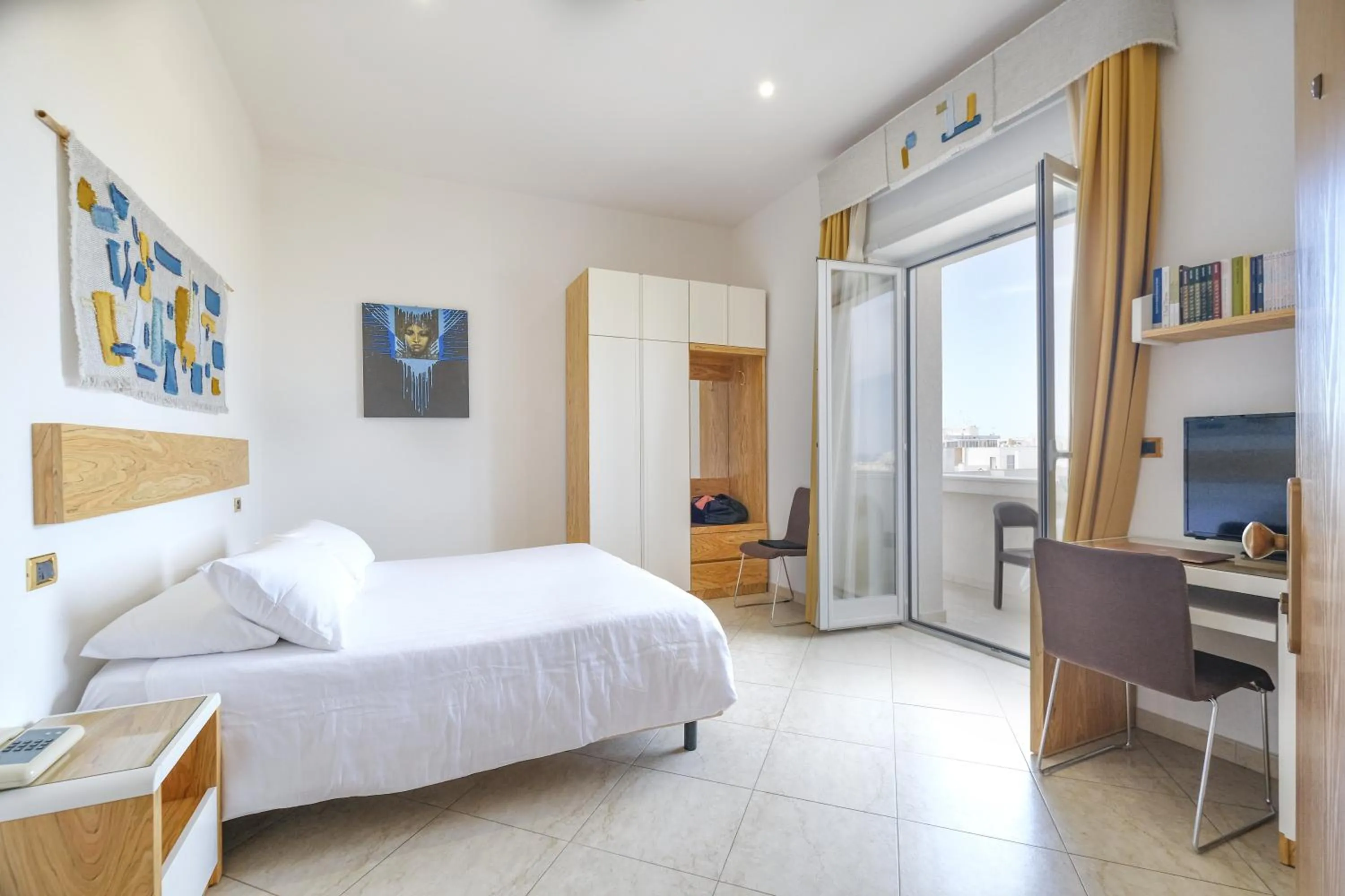 Bedroom, Bed in Joli Park Hotel - Caroli Hotels