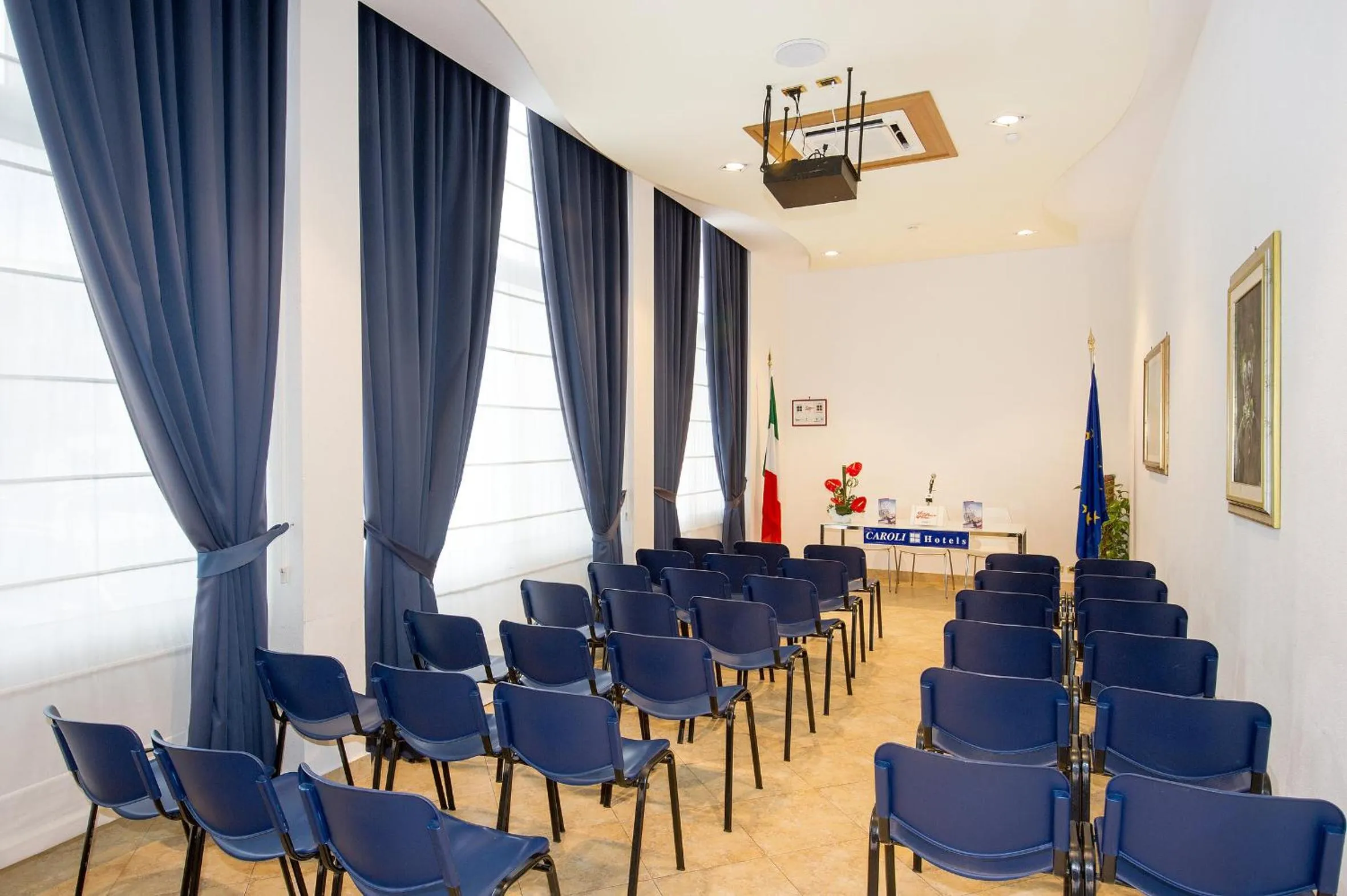 Business facilities in Joli Park Hotel - Caroli Hotels