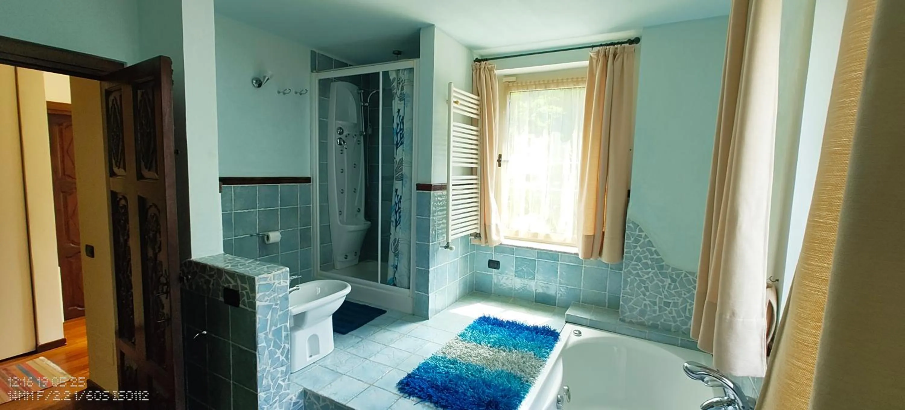 Bathroom in B&B Dolce vista al lago Lugano