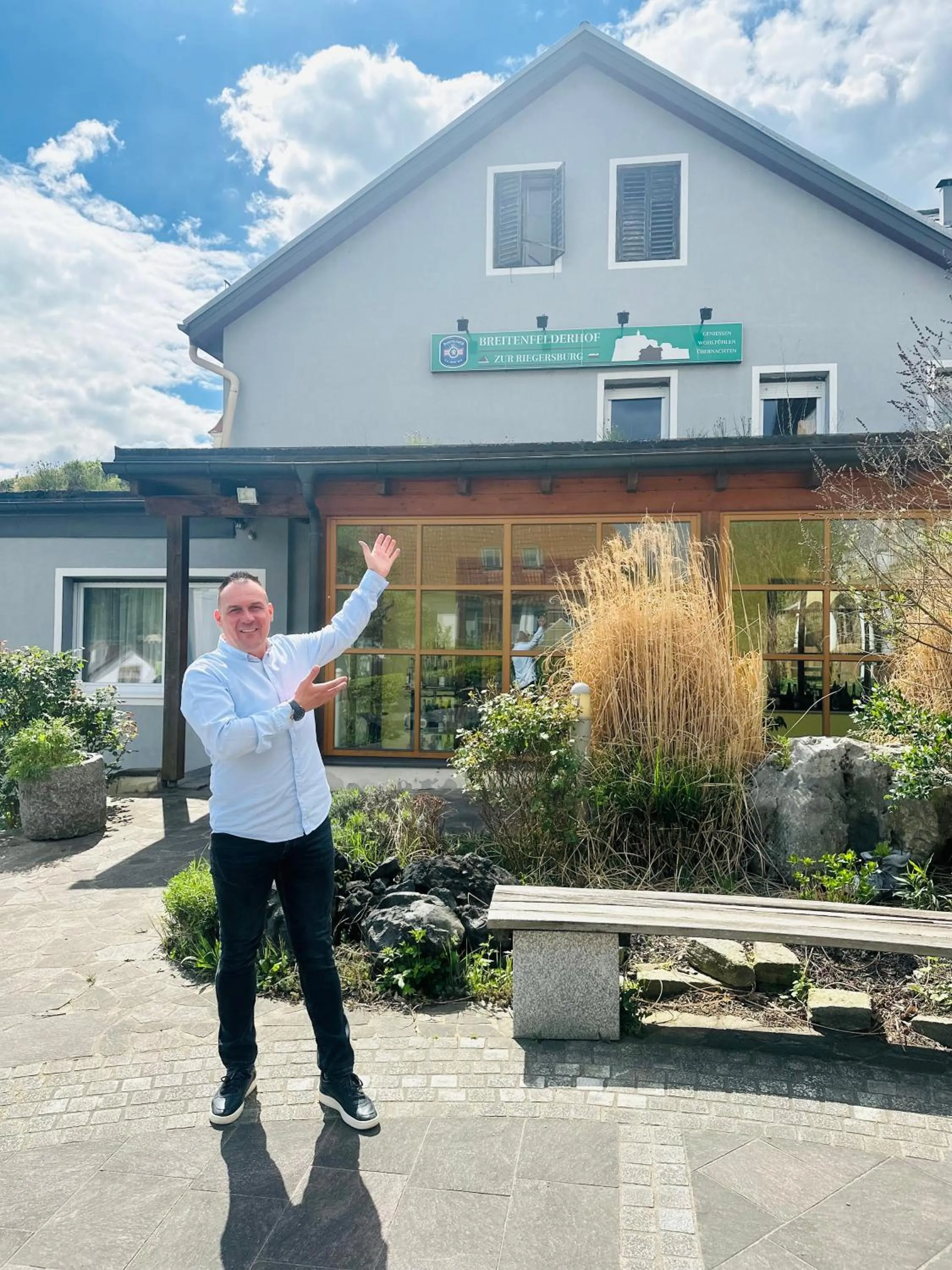 Facade/entrance in Breitenfelderhof zur Riegersburg