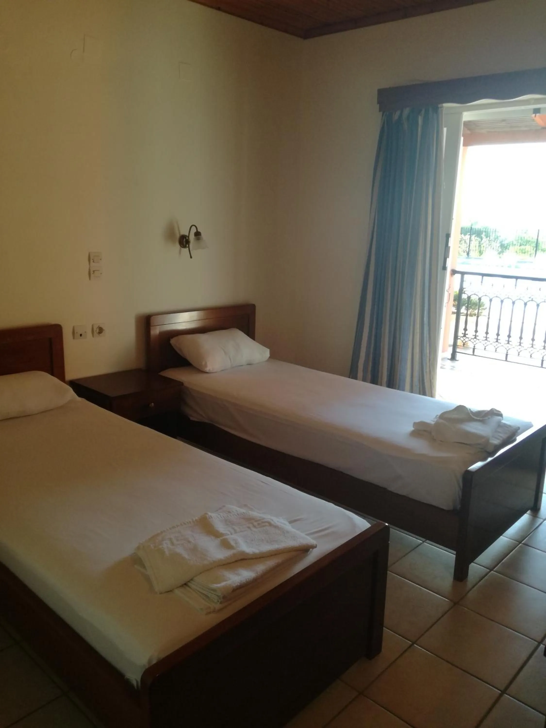 Bed in Ζante Dolphin