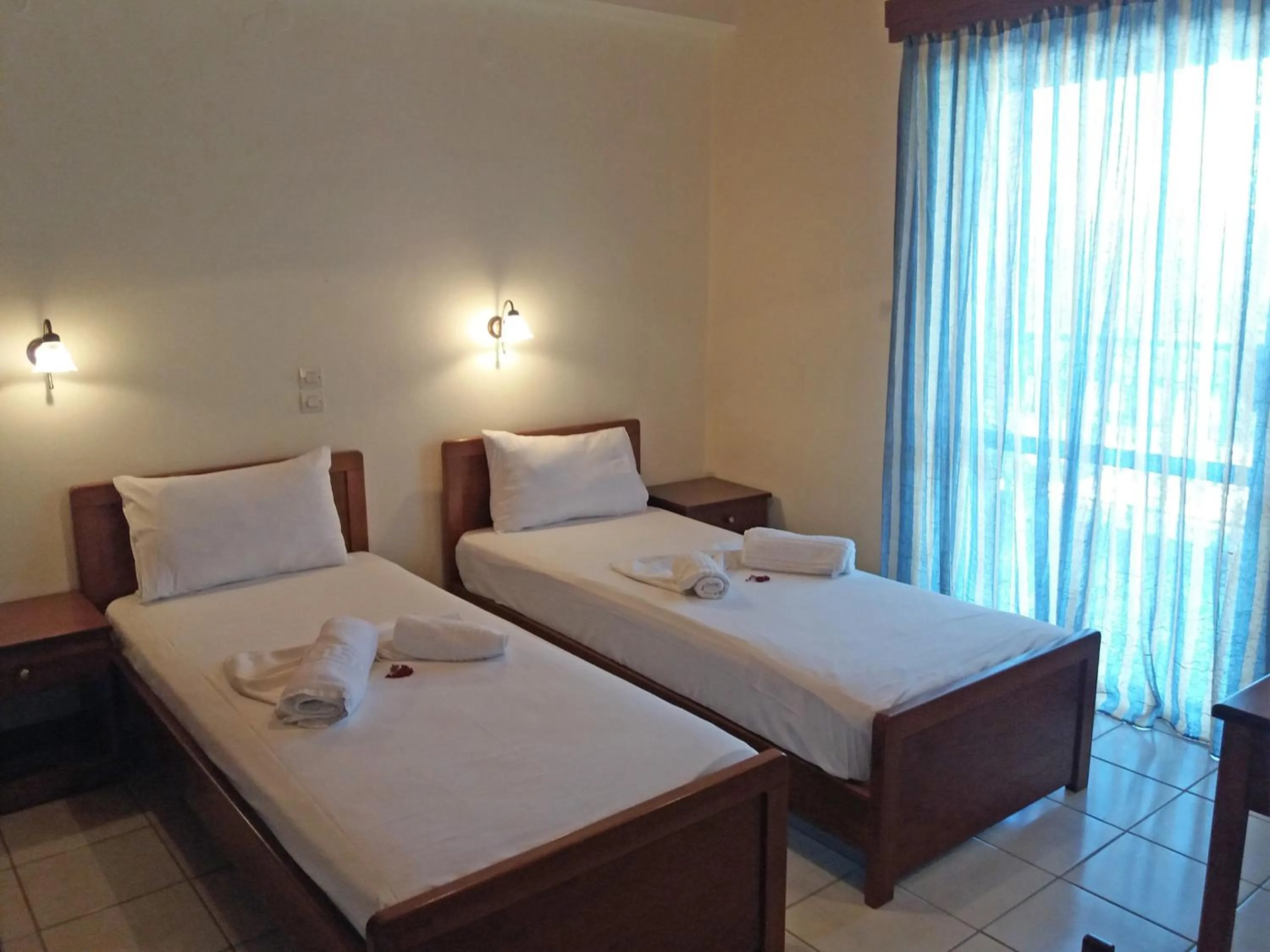 Bed in Ζante Dolphin