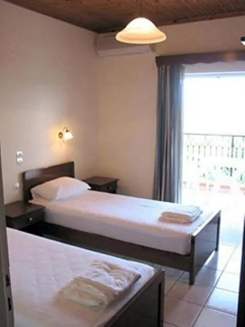 Bed in Ζante Dolphin