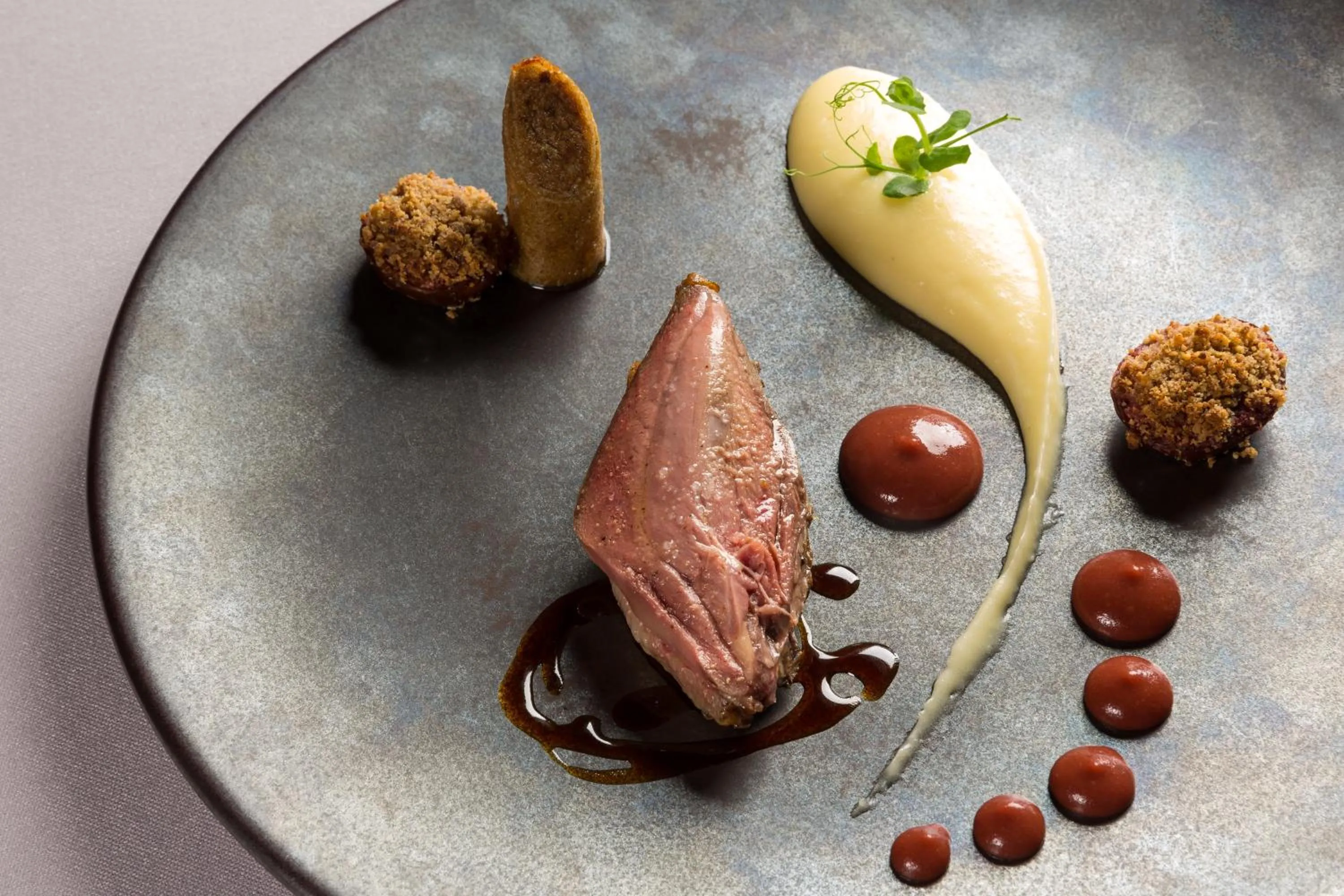 Restaurant/places to eat in L'auberge Du Cheval Blanc et Spa