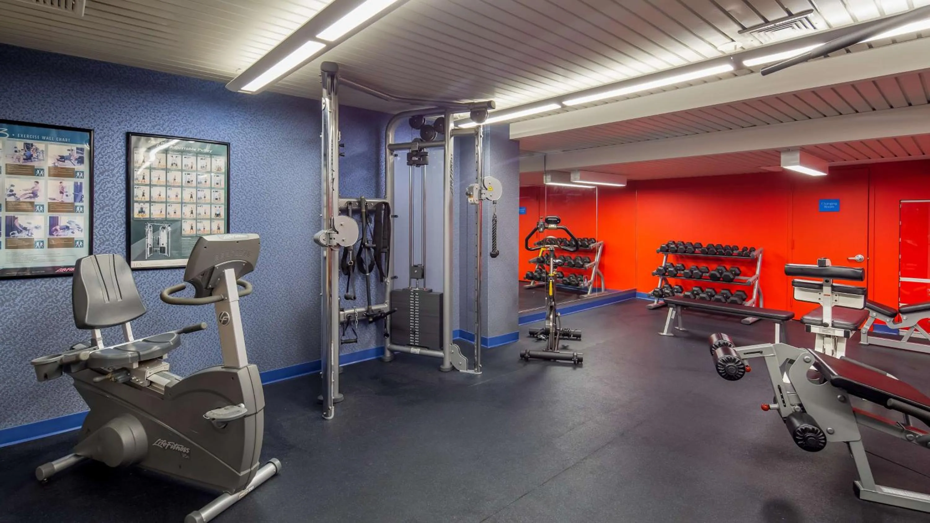 Fitness centre/facilities in Robert Treat Hotel