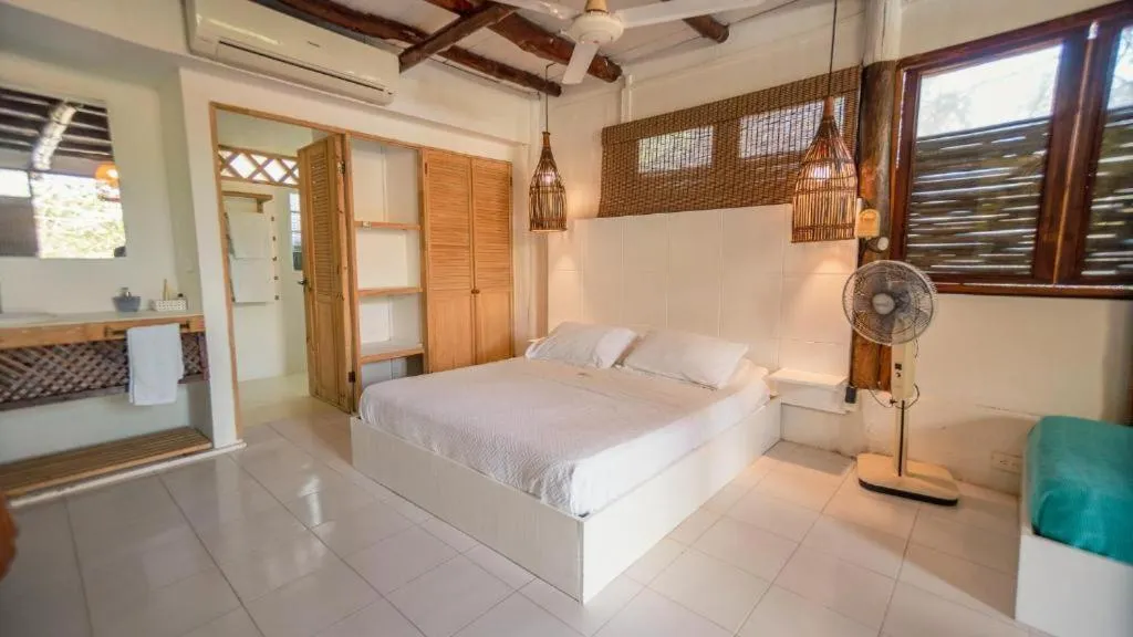 Photo of the whole room, Bed in Hotel Playa Scondida Barú