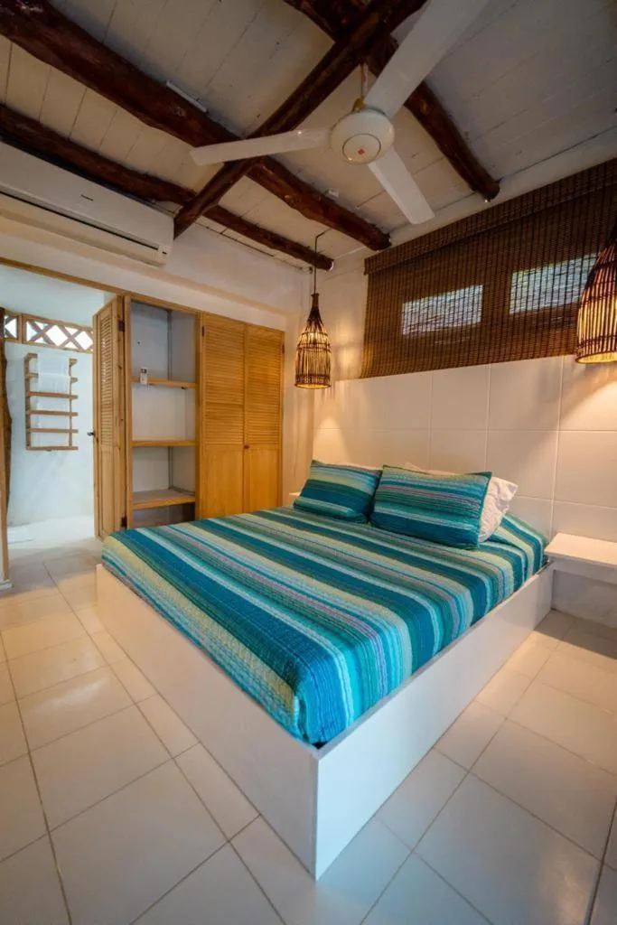 Photo of the whole room, Bed in Hotel Playa Scondida Barú