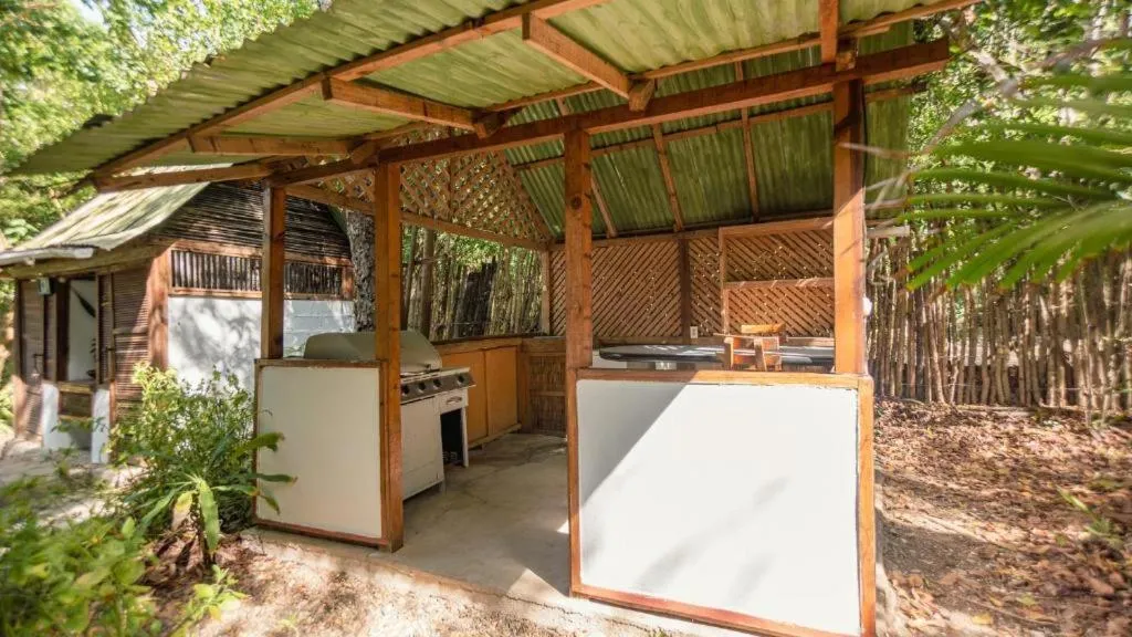 BBQ facilities in Hotel Playa Scondida Barú
