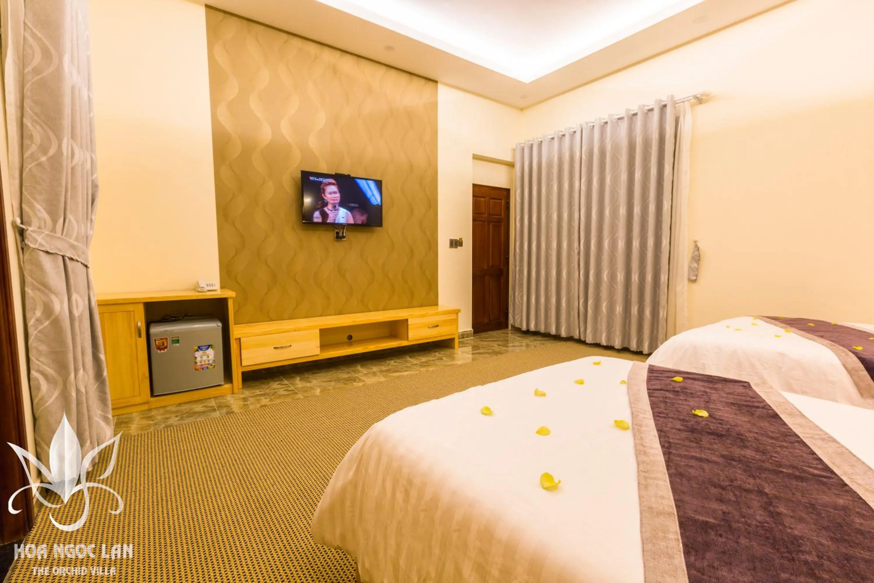 Photo of the whole room, Bed in Hoa Ngoc Lan - The Orchid Villa Dalat