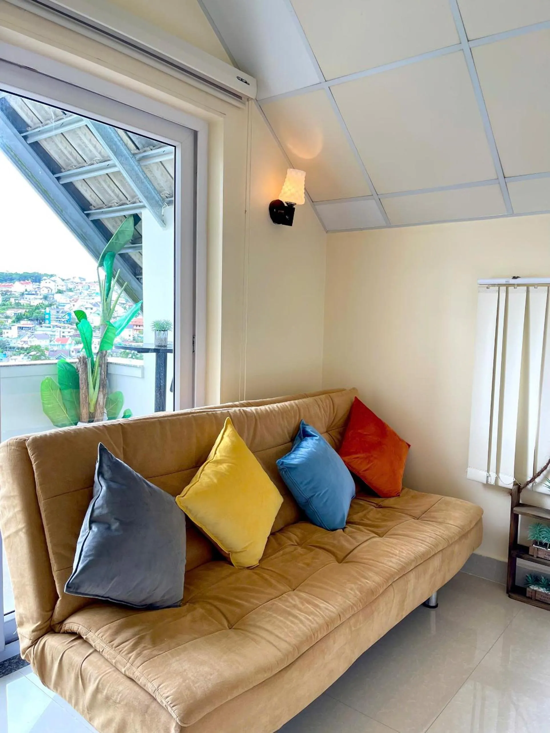 Hoa Ngoc Lan - The Orchid Villa Dalat