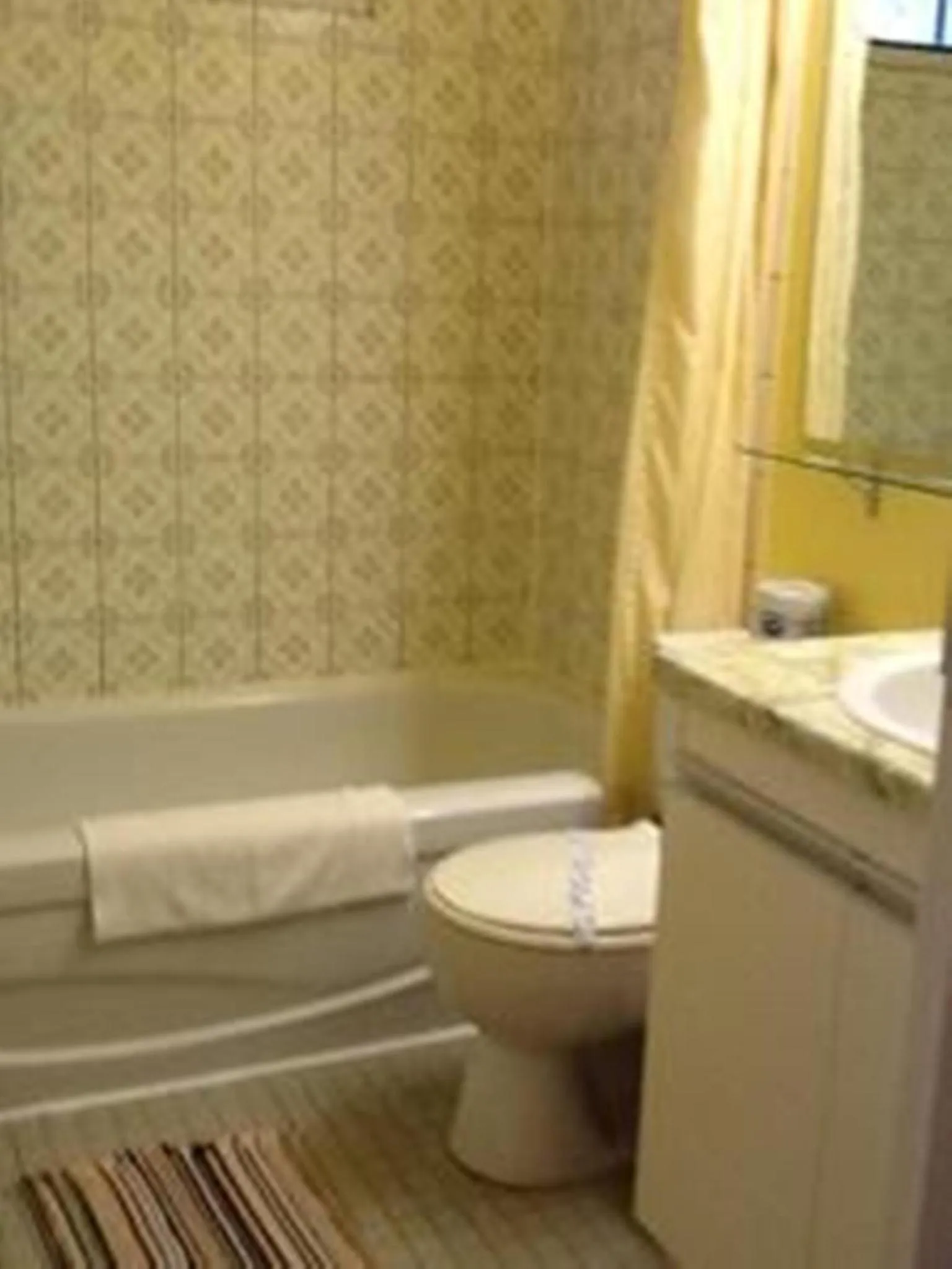 Bathroom in Auberge Mountain View Inn