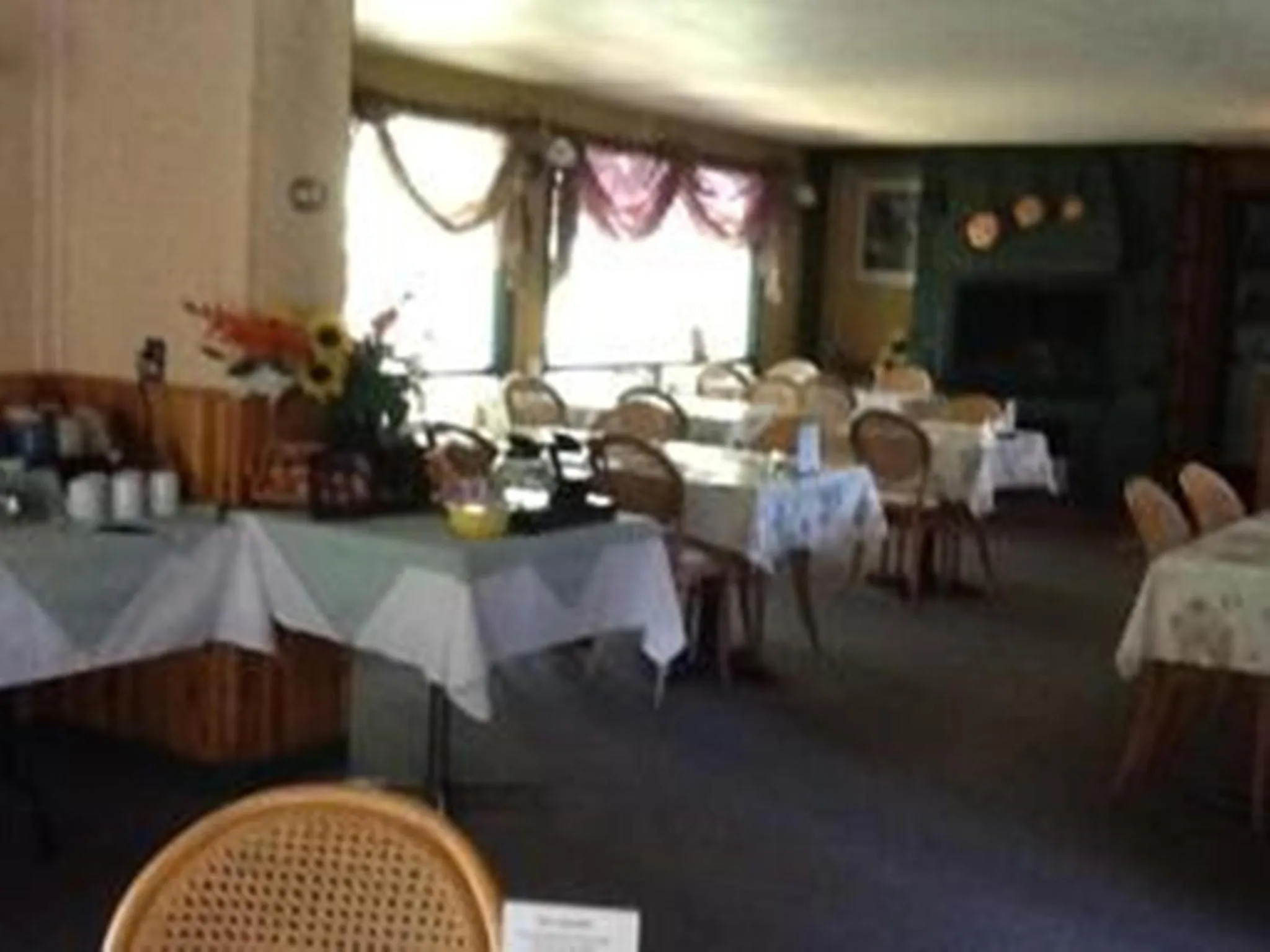 Restaurant/places to eat in Auberge Mountain View Inn