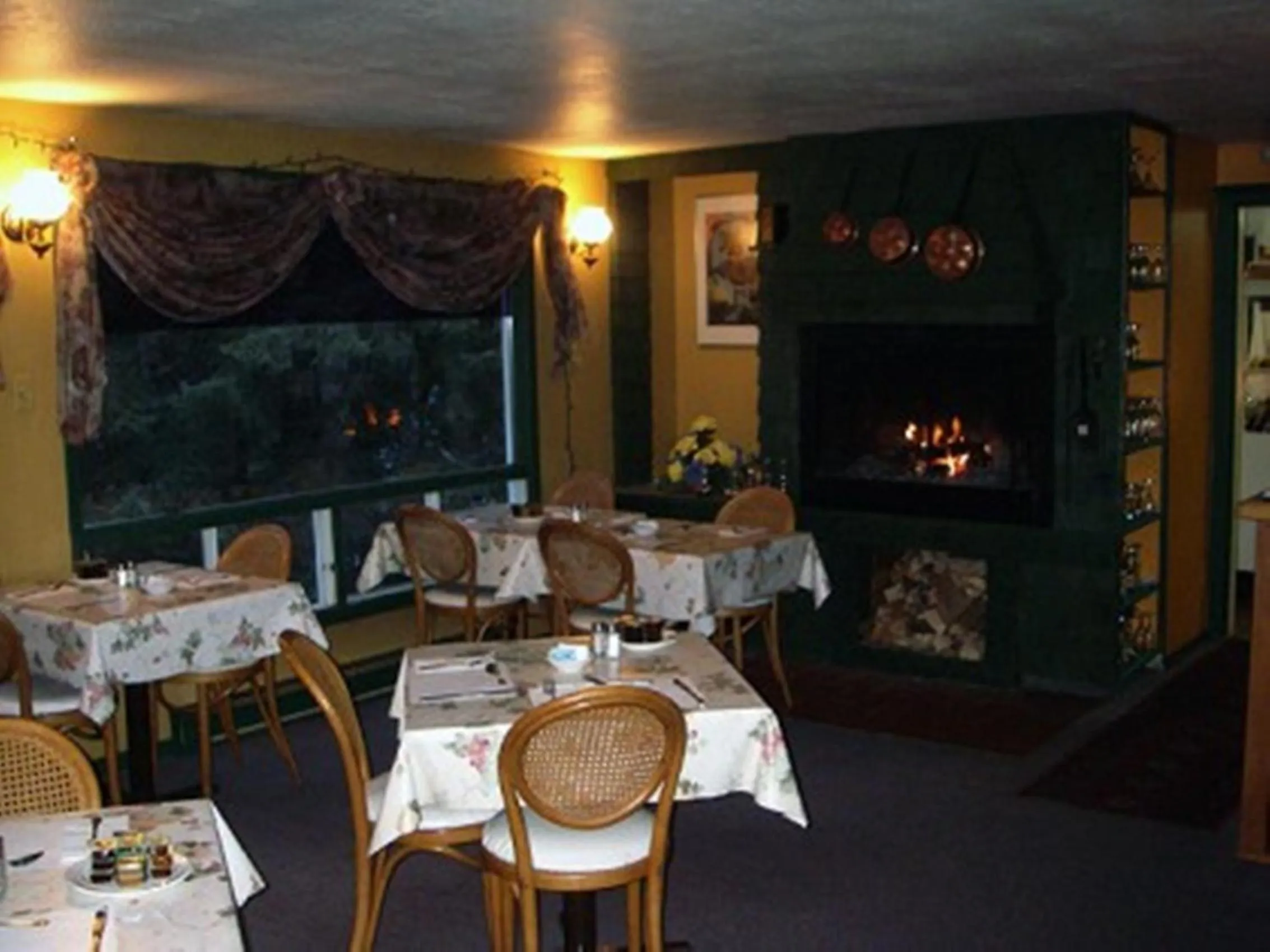 Restaurant/places to eat in Auberge Mountain View Inn