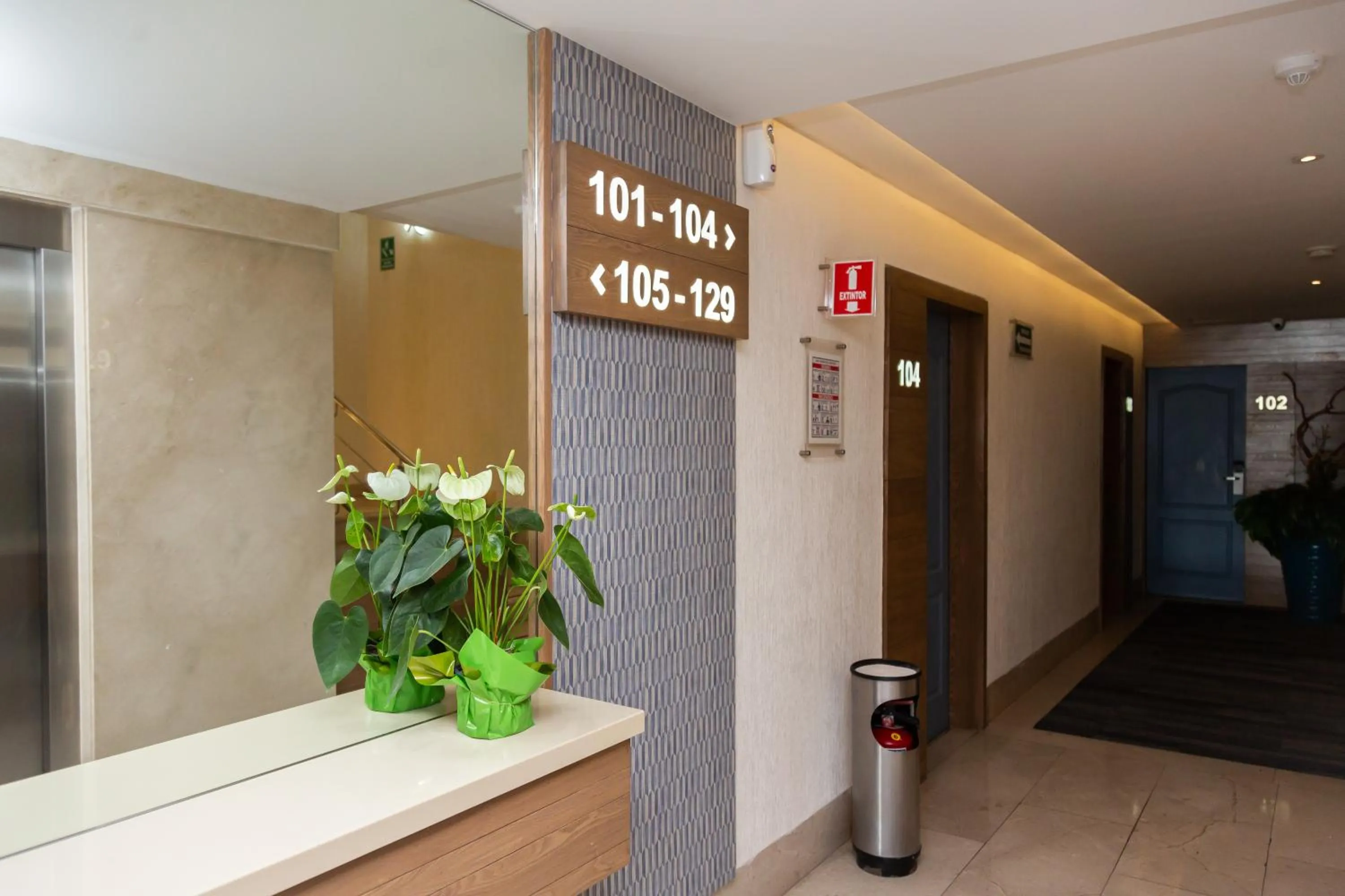 Property building in Hotel Expo Abastos