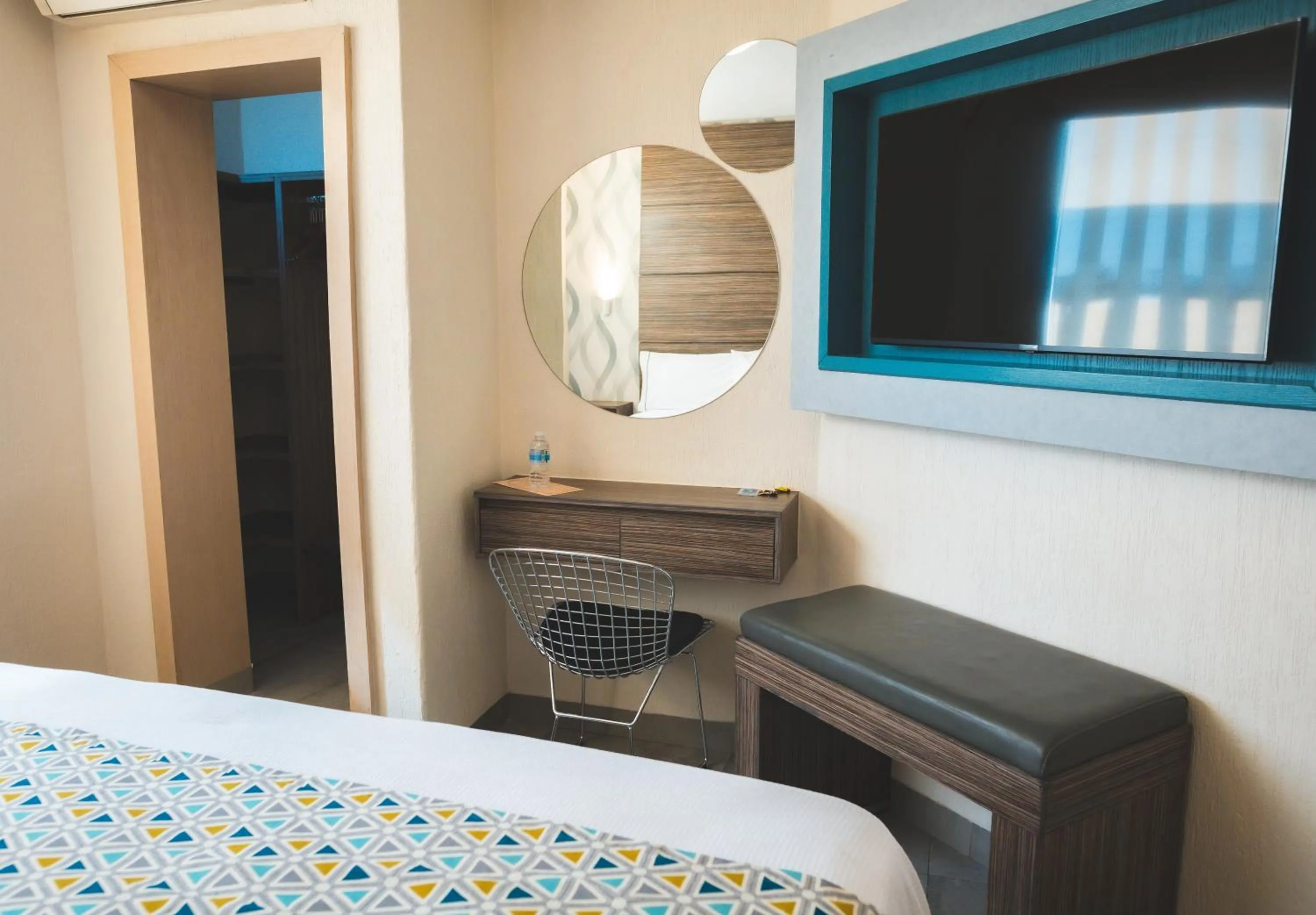 Bedroom, Bed in Hotel Expo Abastos