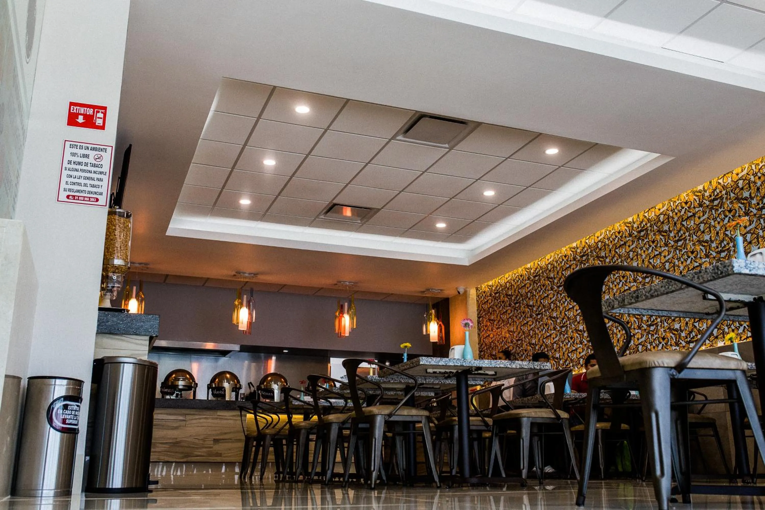 Food and drinks in Hotel Expo Abastos