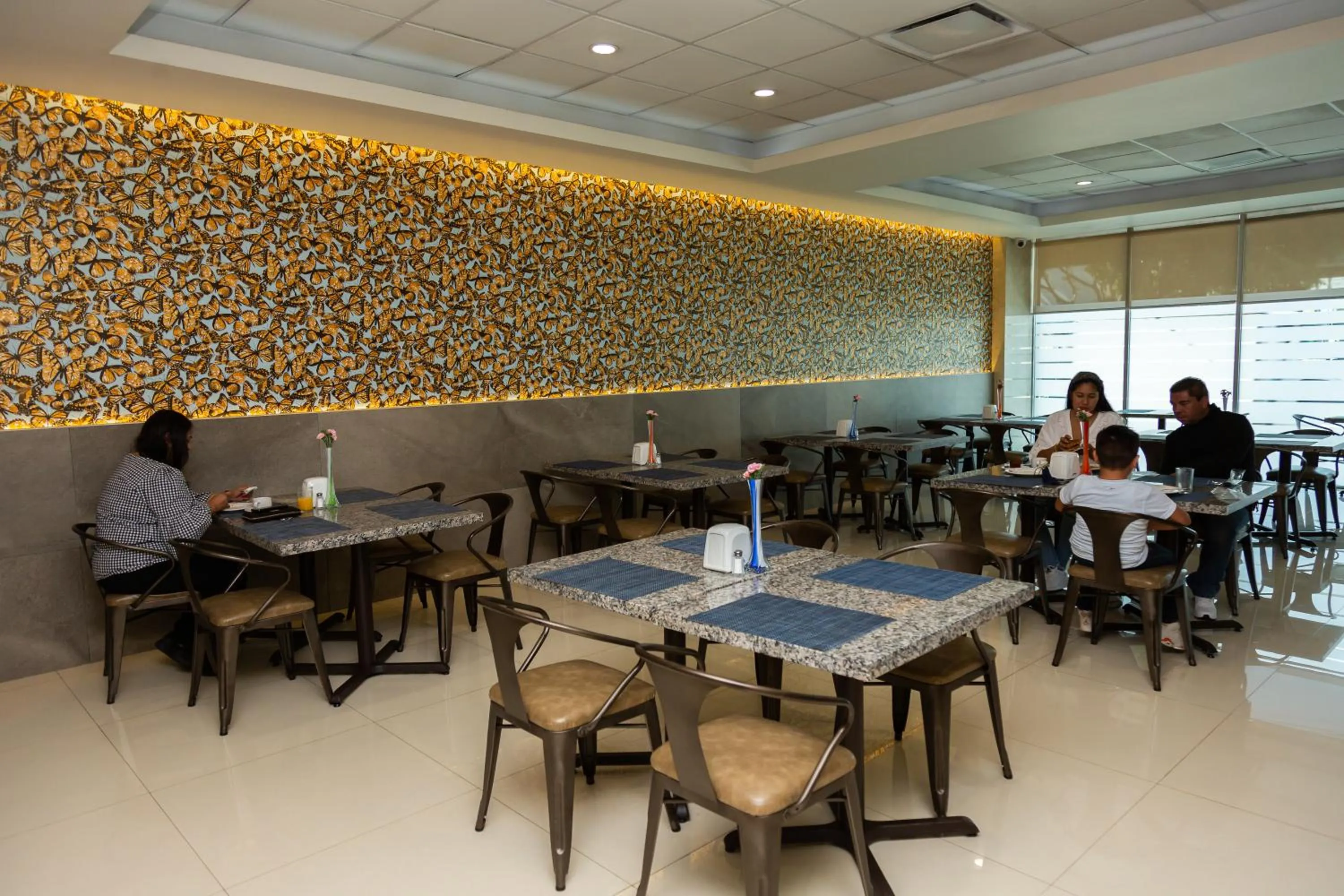 Breakfast in Hotel Expo Abastos