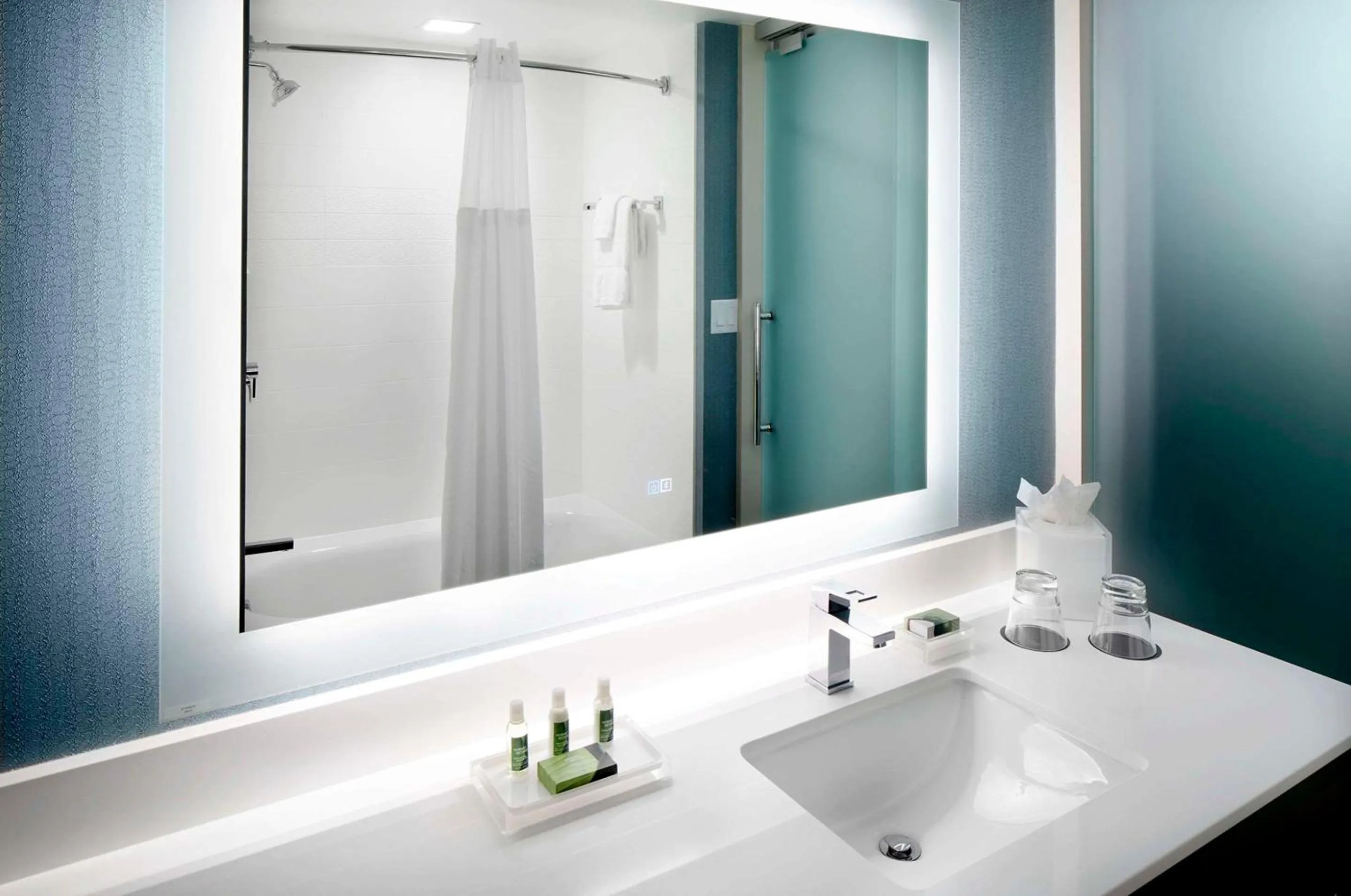 Bedroom in Cambria Hotel Phoenix Chandler - Fashion Center