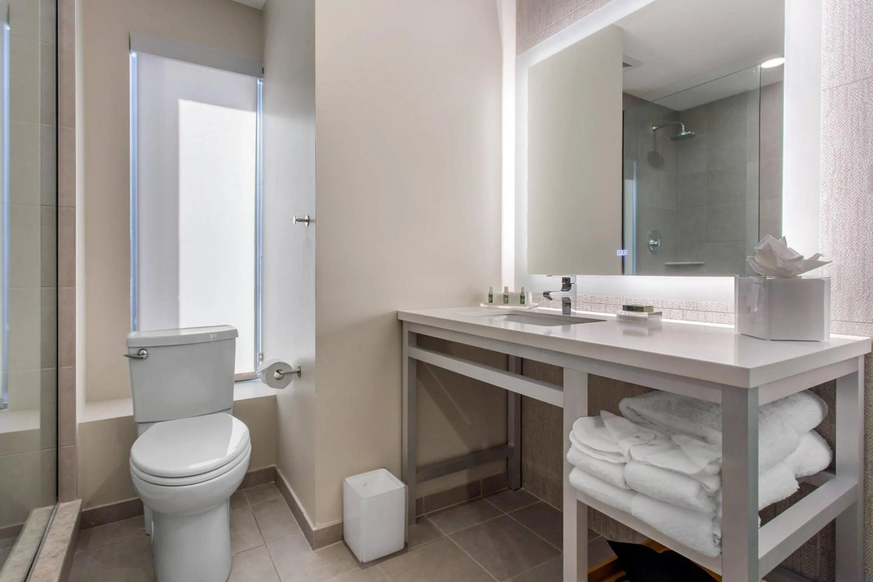 Bedroom in Cambria Hotel Philadelphia Downtown - Center City