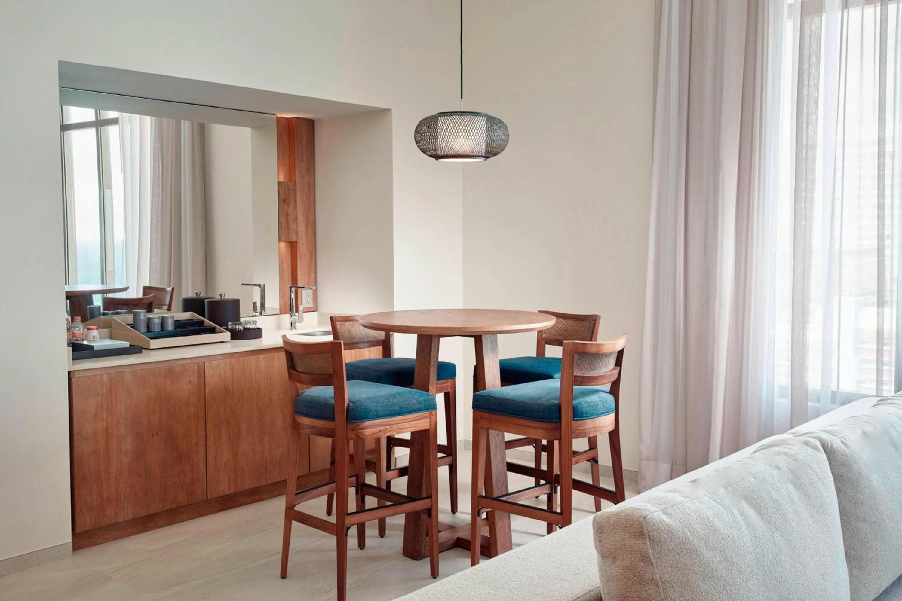 Lounge or bar in JW Marriott Cancun Resort & Spa