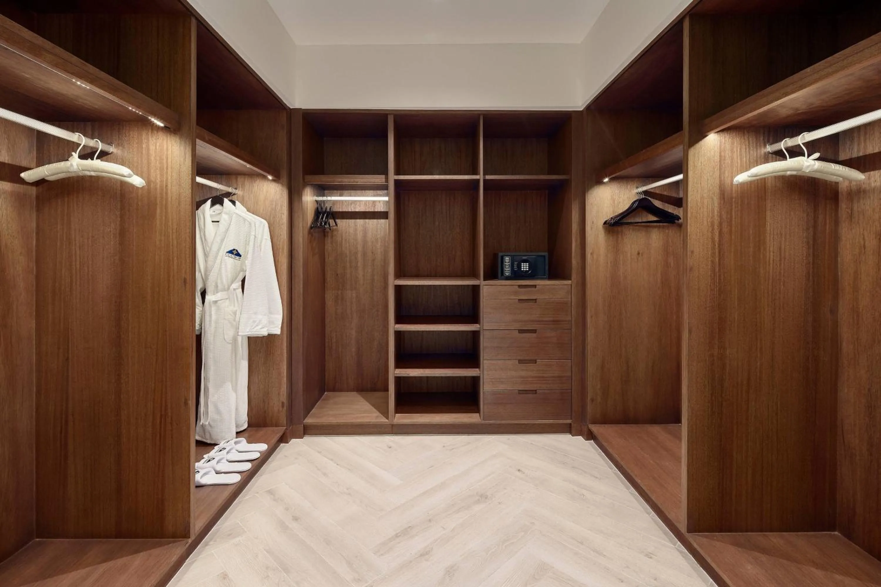 Bedroom in JW Marriott Cancun Resort & Spa