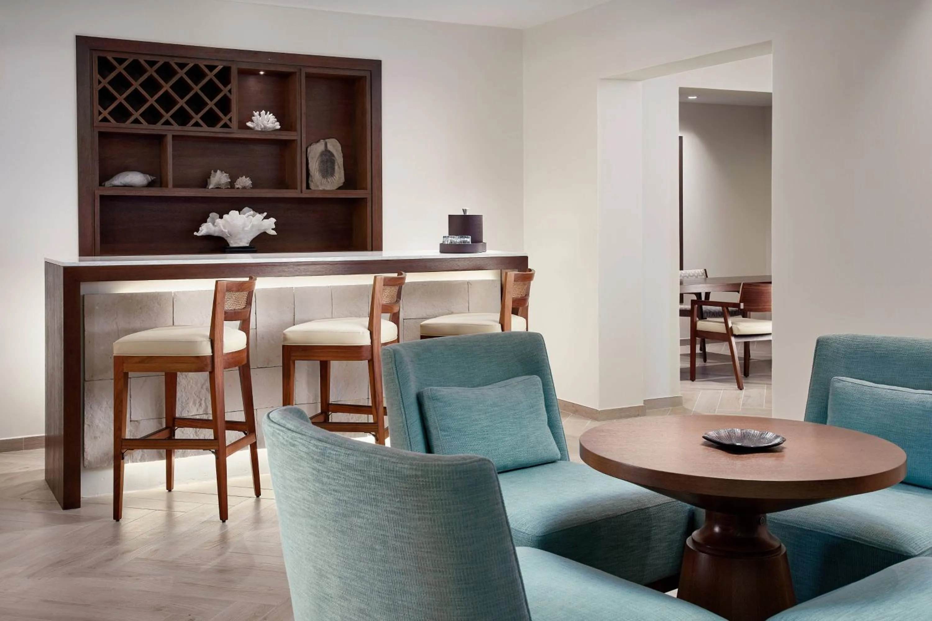 Lounge or bar in JW Marriott Cancun Resort & Spa