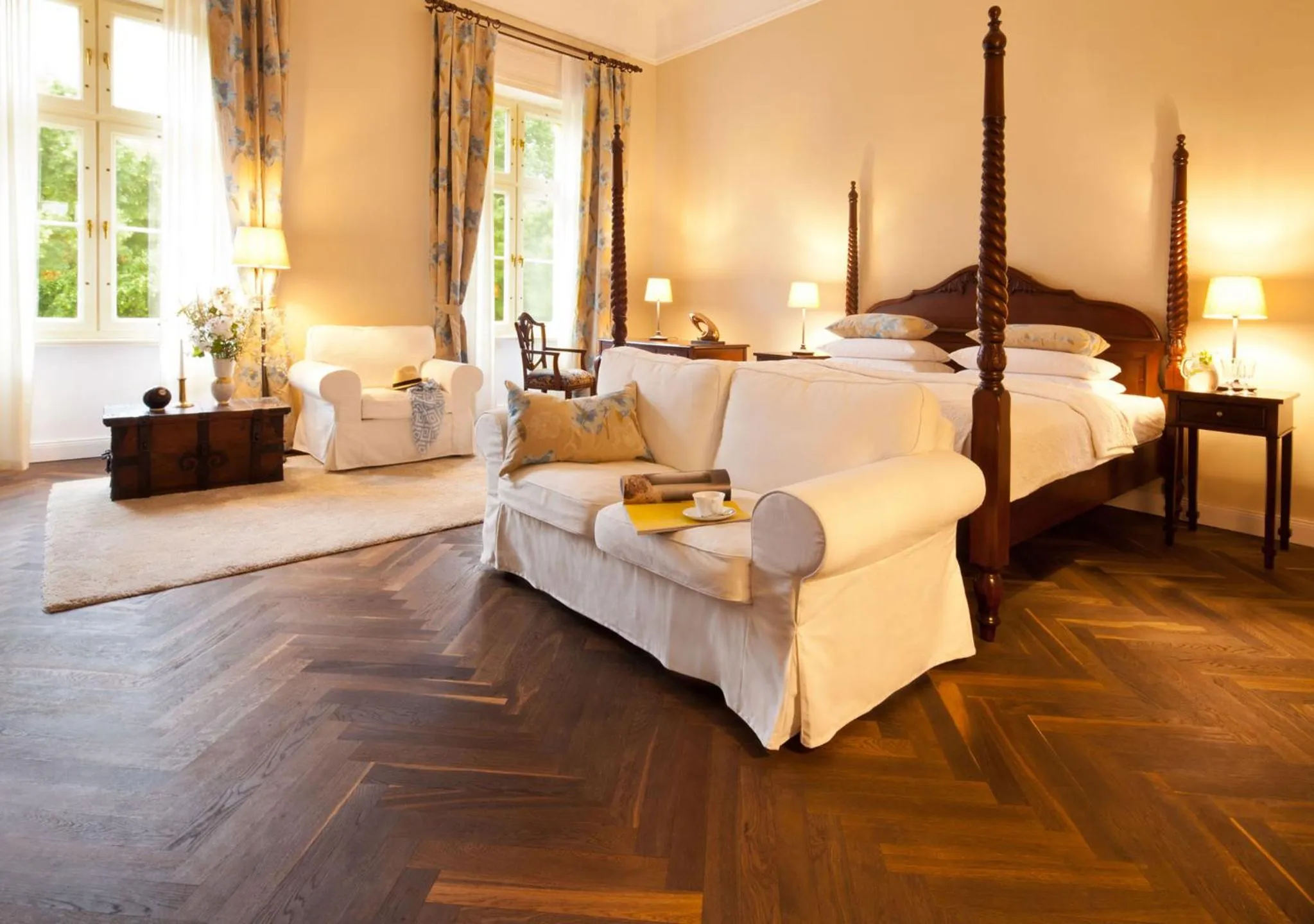 Photo of the whole room, Bed in Schlosshotel Ziethen