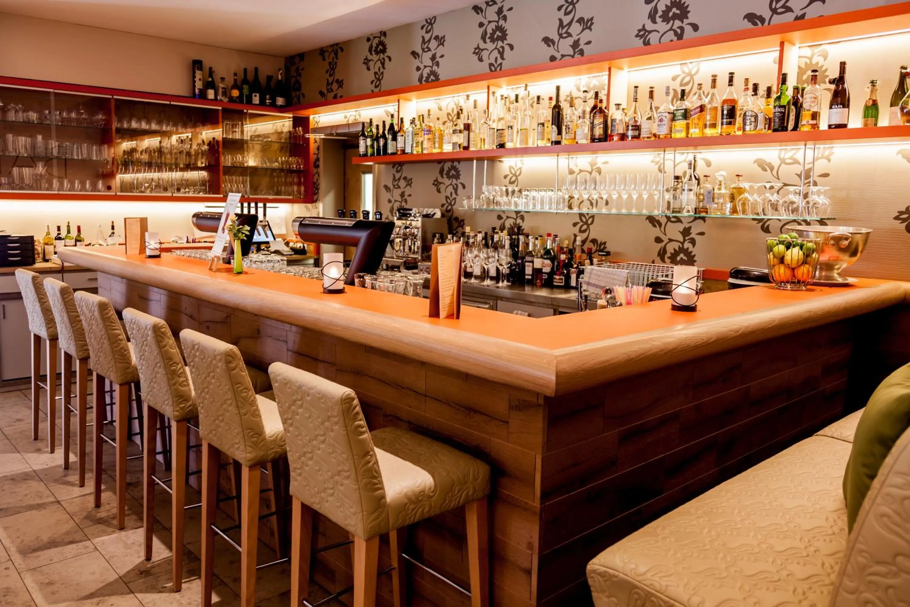 Lounge or bar in Hotel Bären Titisee