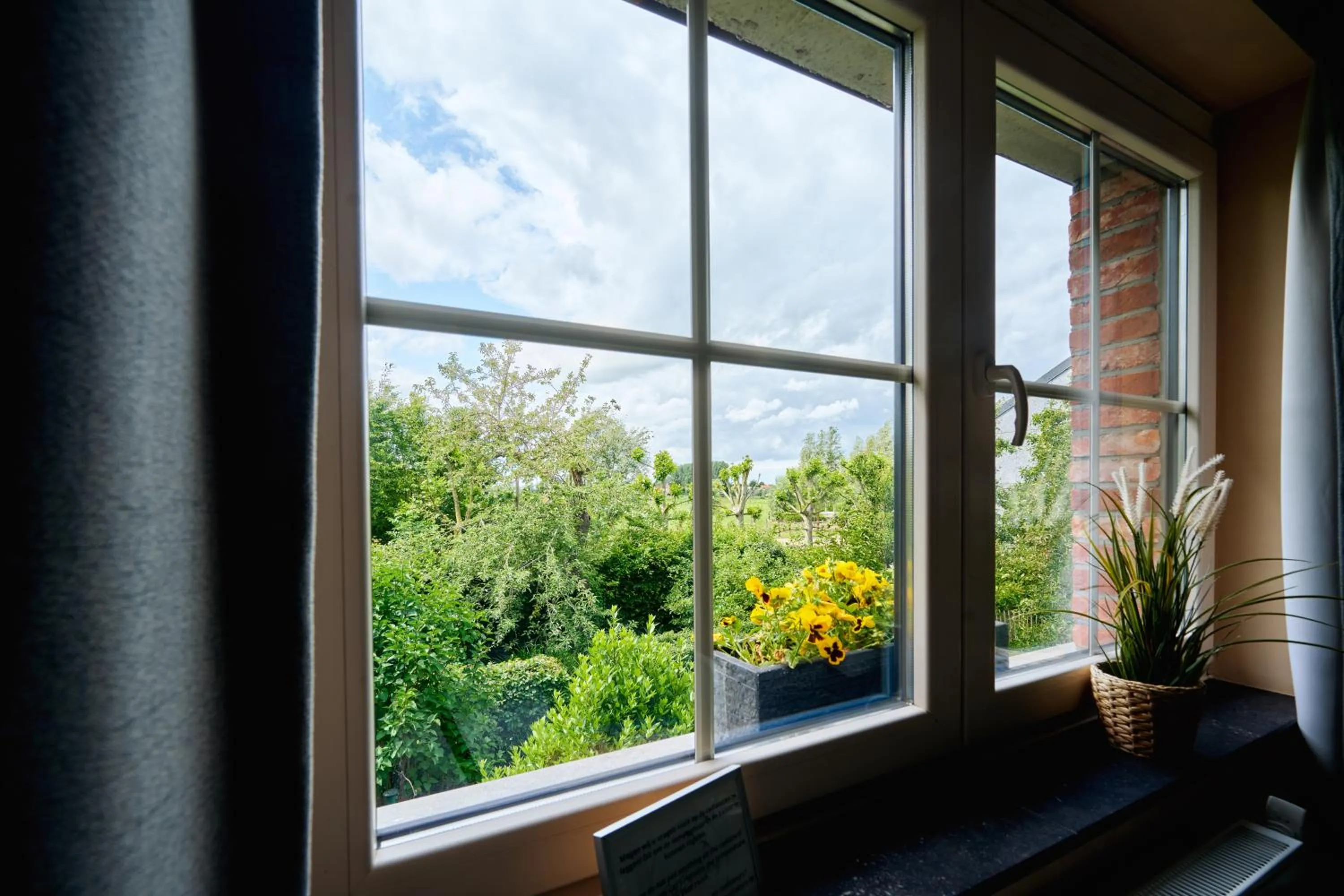 Garden view in B&B Destiny