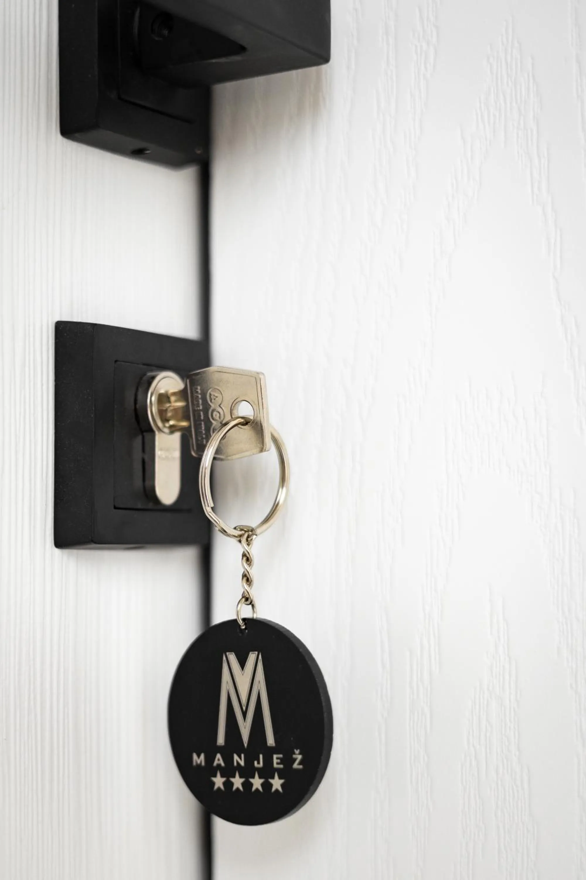 Property logo or sign in Restoran & Motel Manjež