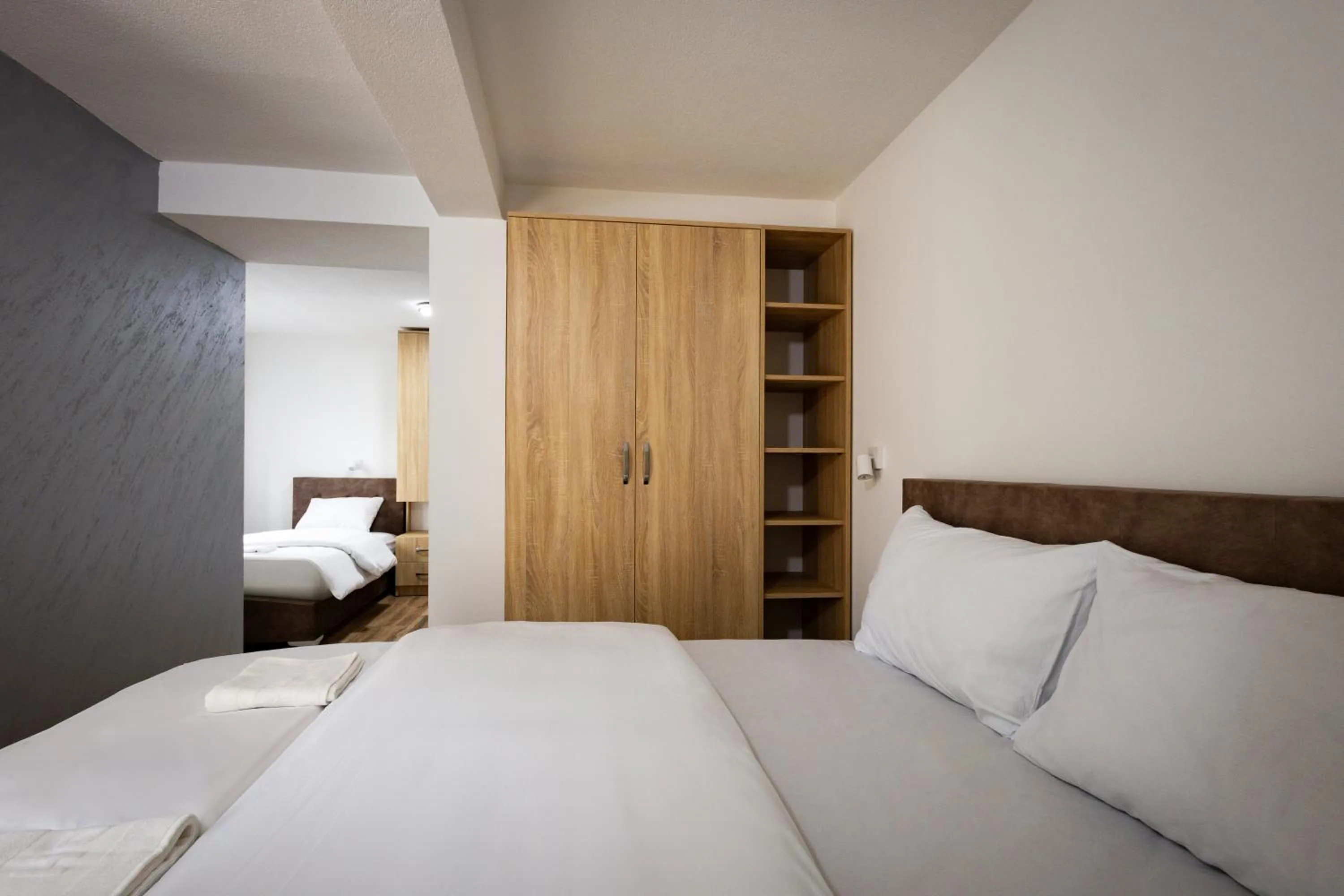 Bed in Restoran & Motel Manjež