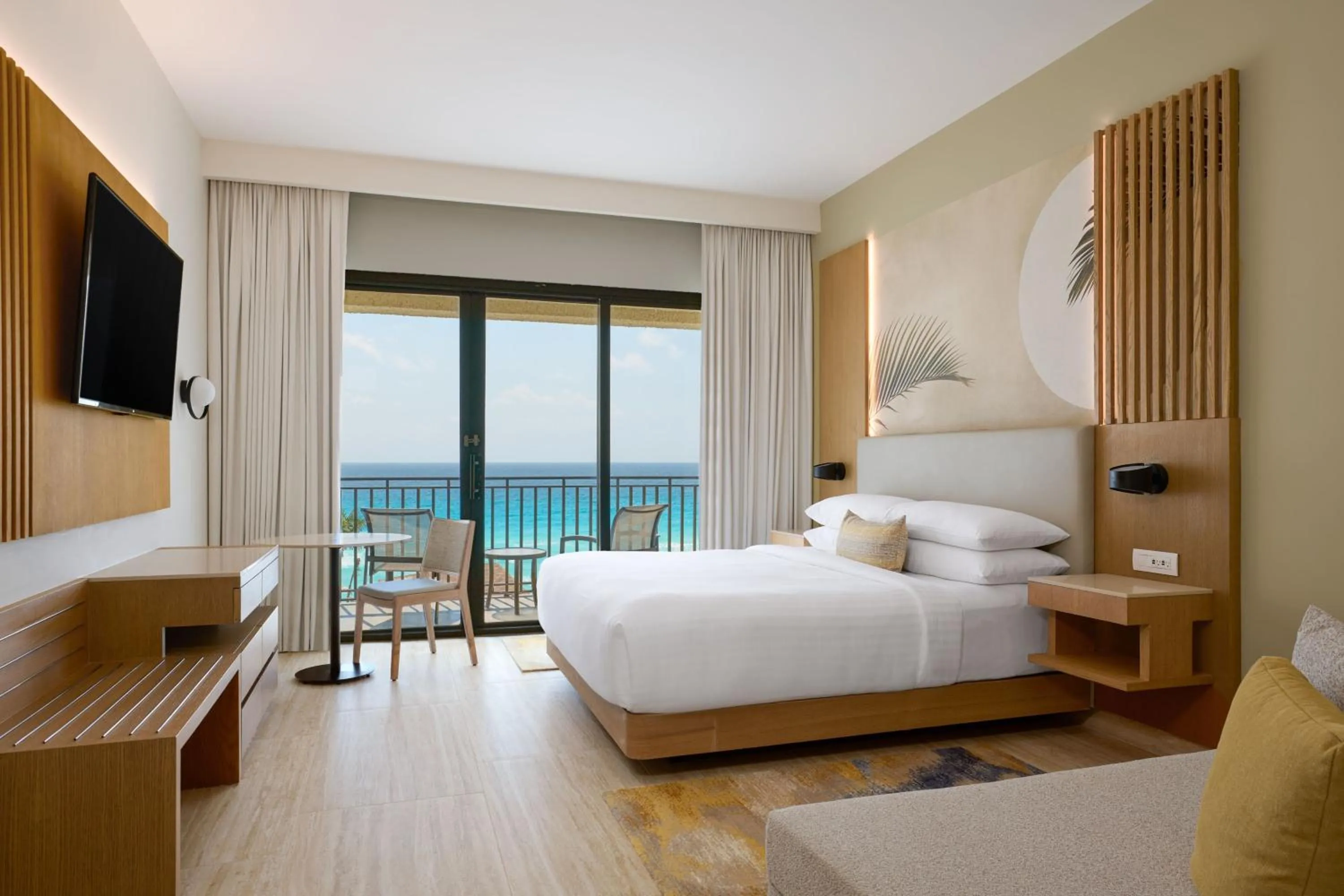 Photo of the whole room, Bed in Marriott Cancun, An All-Inclusive Resort