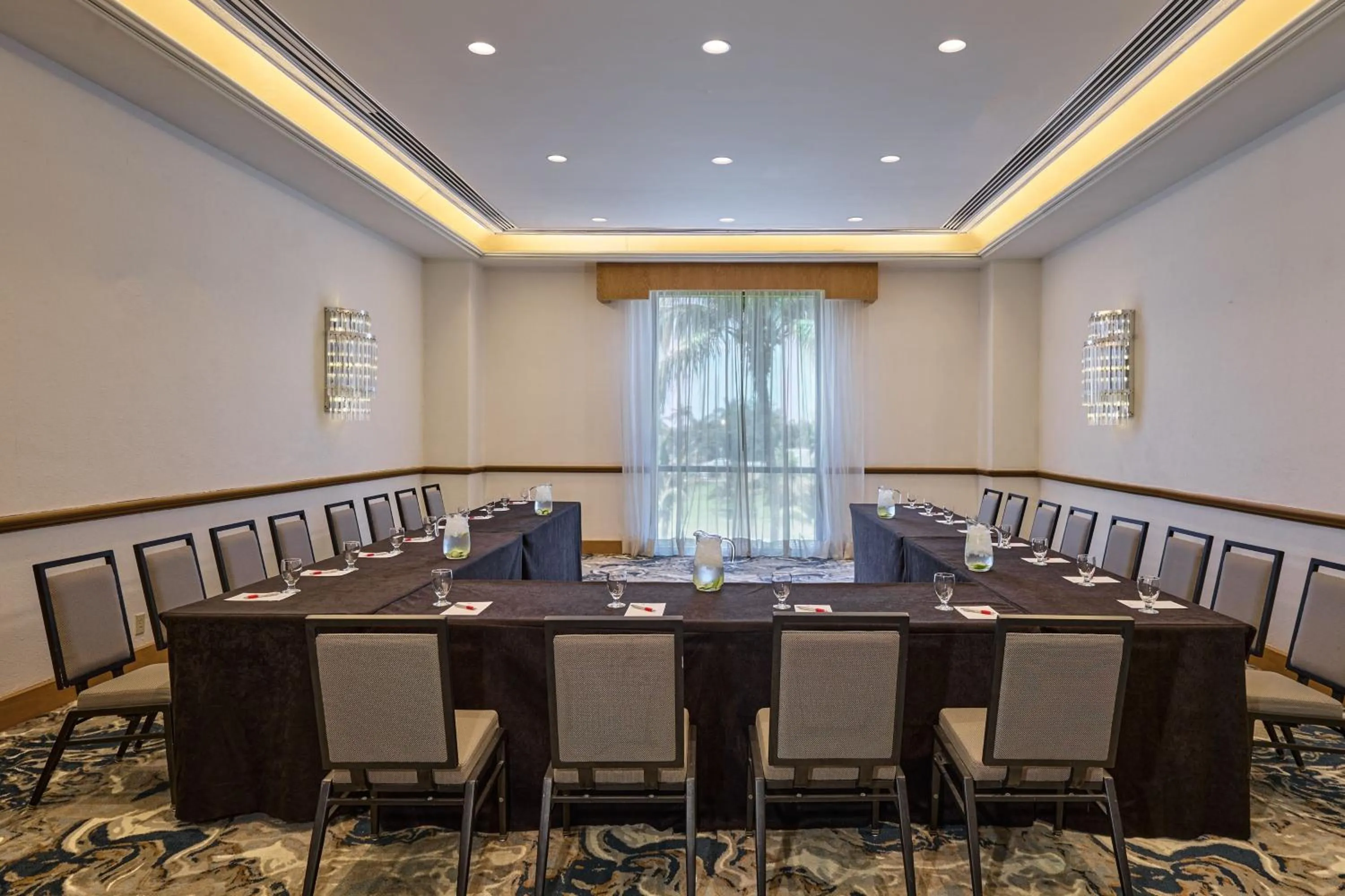 Meeting/conference room in Marriott Cancun, An All-Inclusive Resort