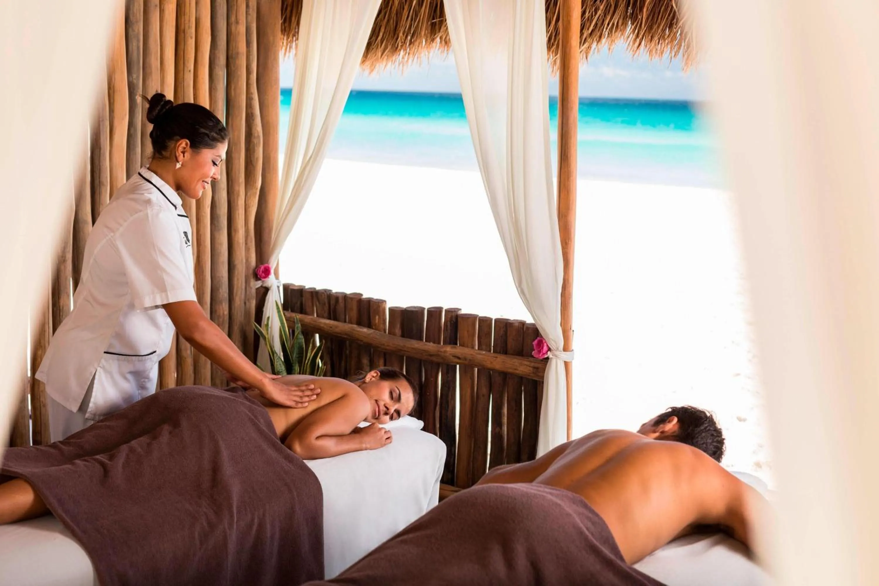 Spa and wellness centre/facilities in Marriott Cancun, An All-Inclusive Resort