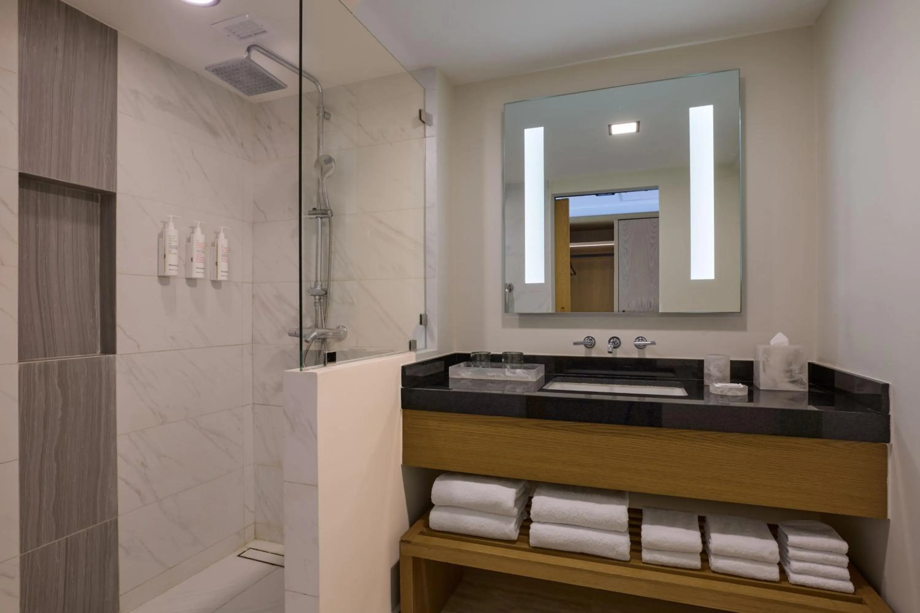 Bathroom in Marriott Cancun, An All-Inclusive Resort