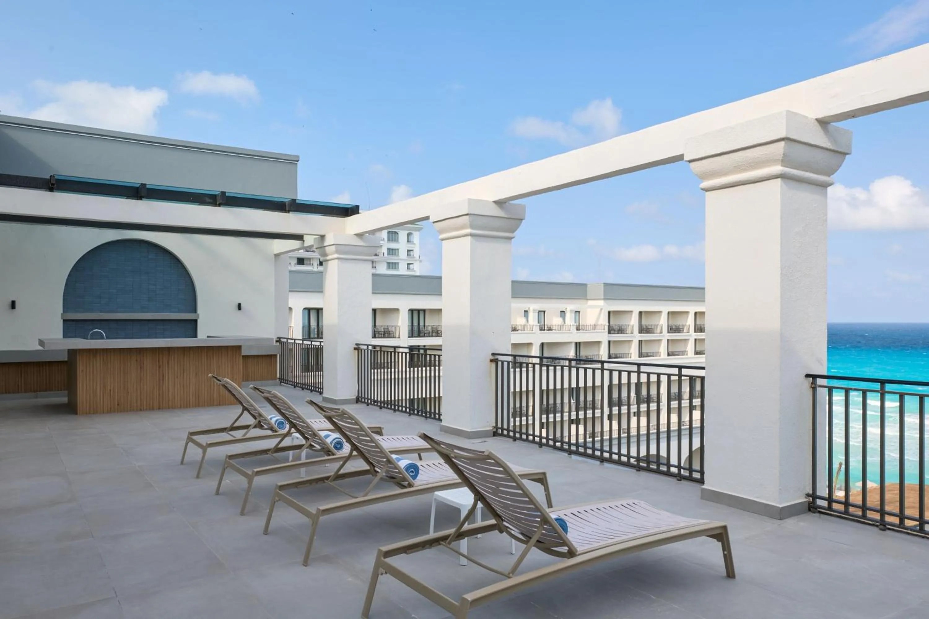 Bedroom in Marriott Cancun, An All-Inclusive Resort