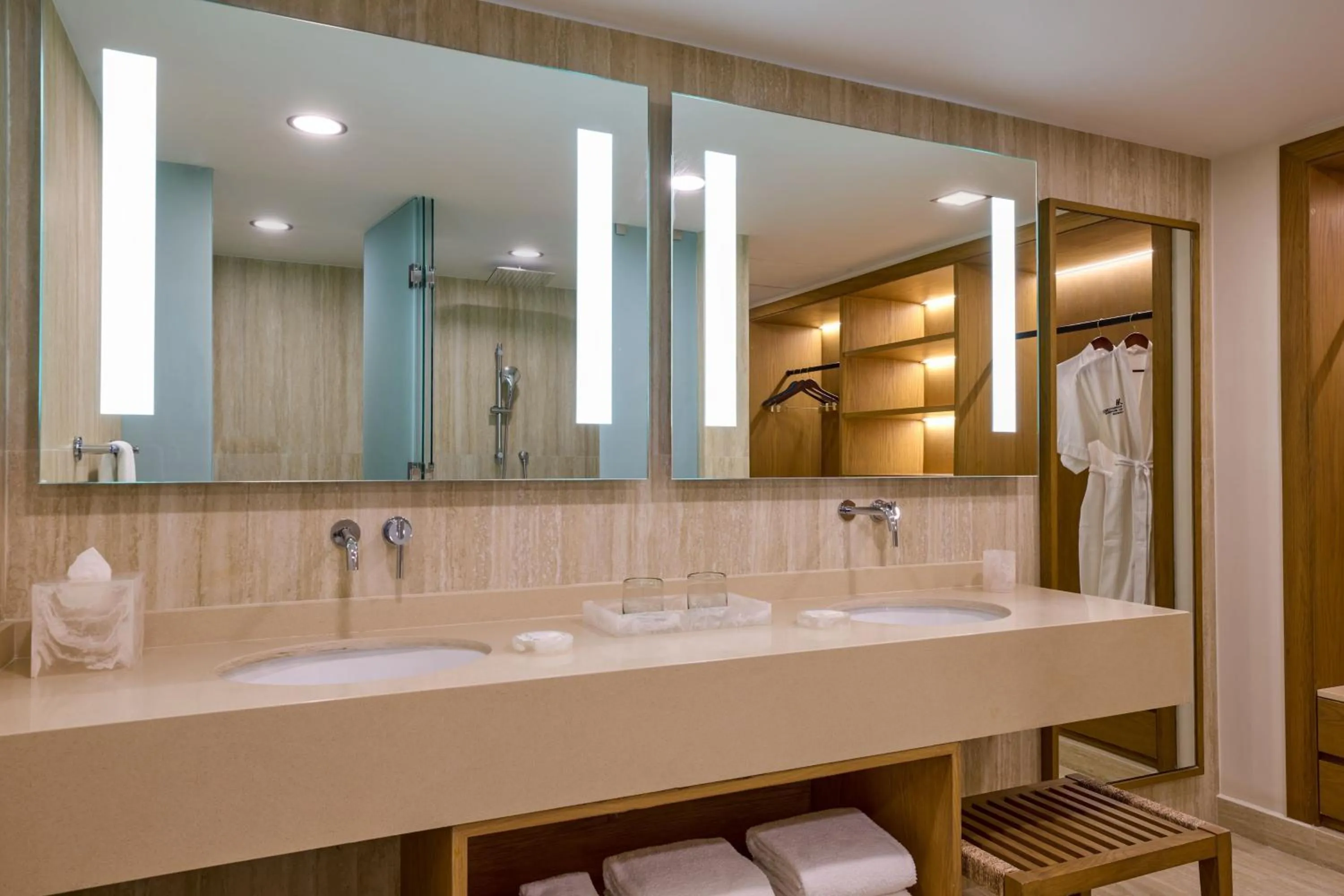 Bedroom in Marriott Cancun, An All-Inclusive Resort