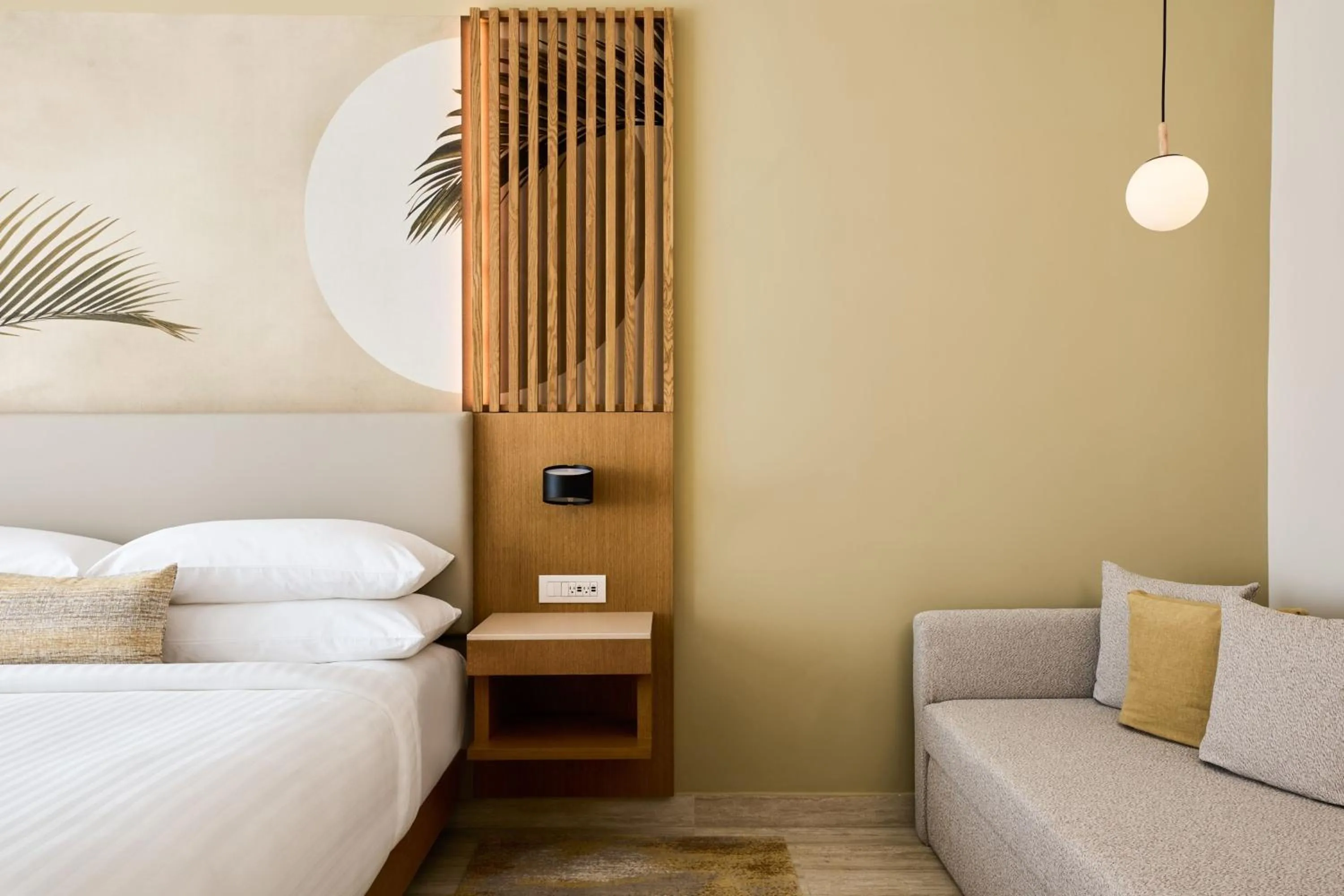 Bedroom, Bed in Marriott Cancun, An All-Inclusive Resort