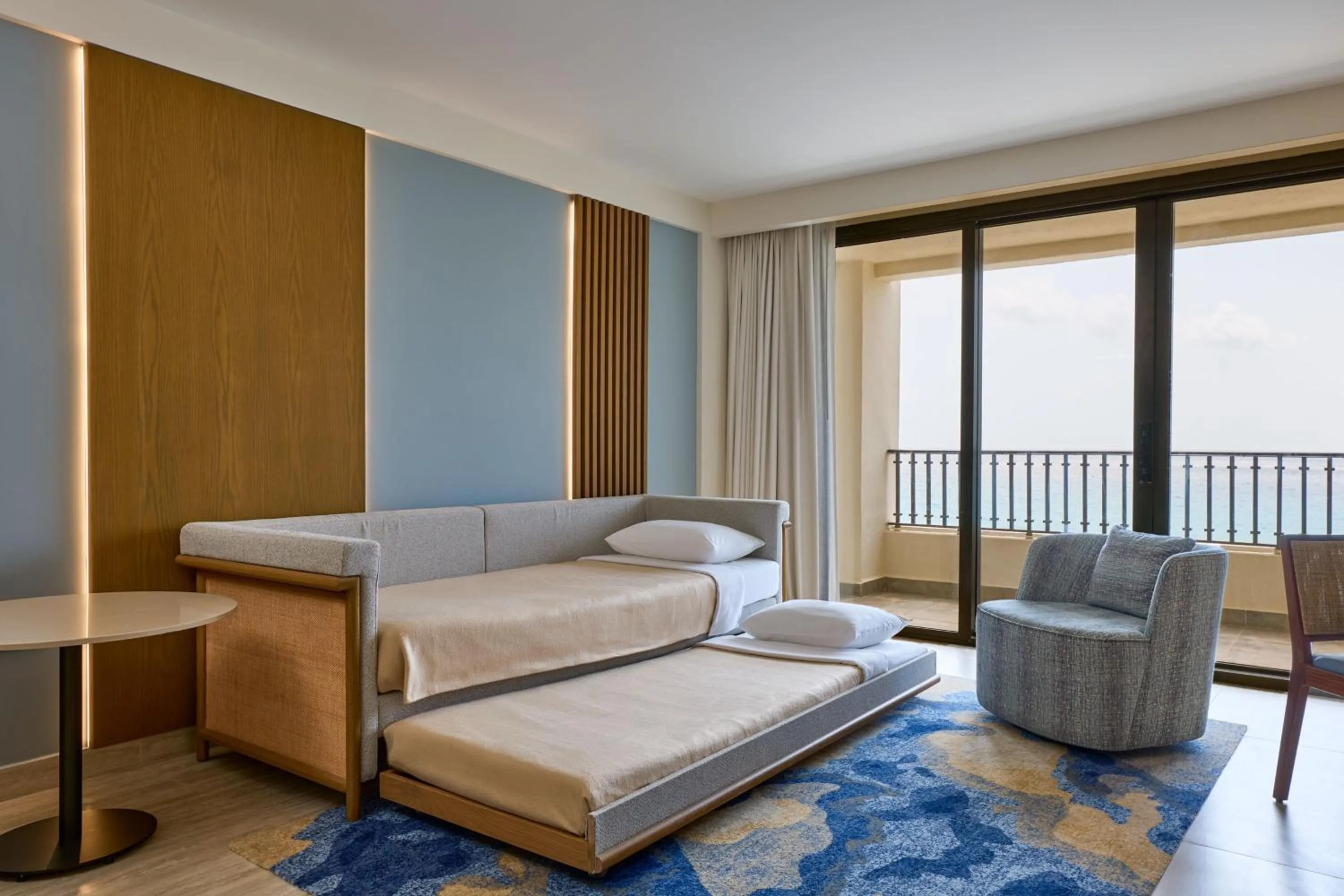 Bedroom, Bed in Marriott Cancun, An All-Inclusive Resort