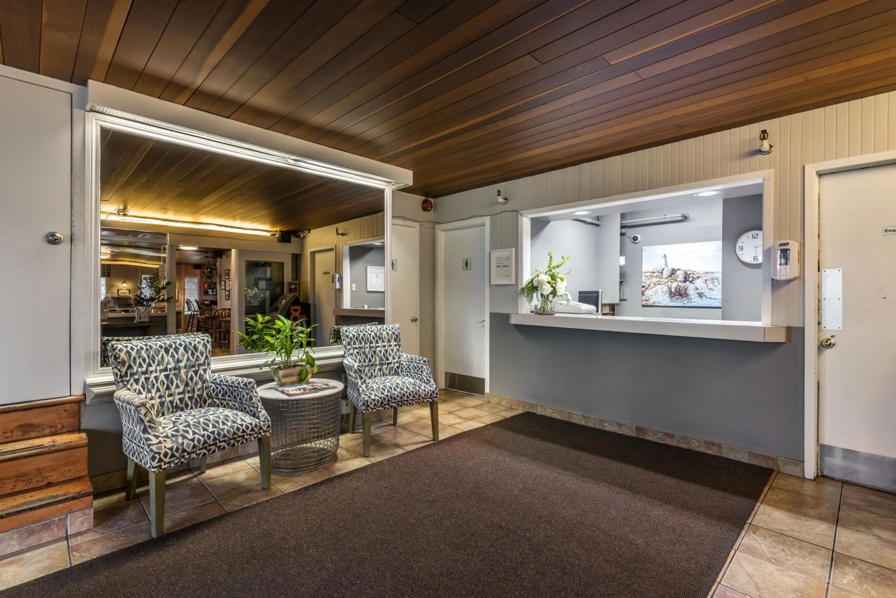 Lobby or reception in Chebucto Inn
