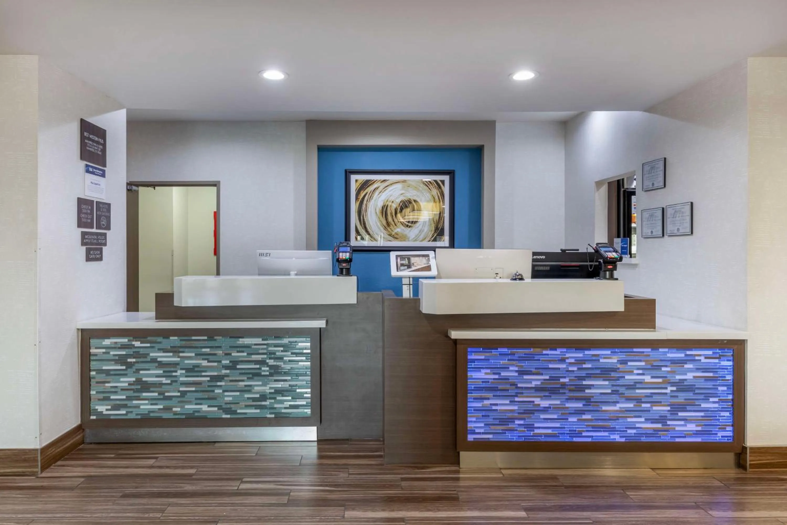 Lobby or reception in Best Western Plus Mansfield Inn & Suites