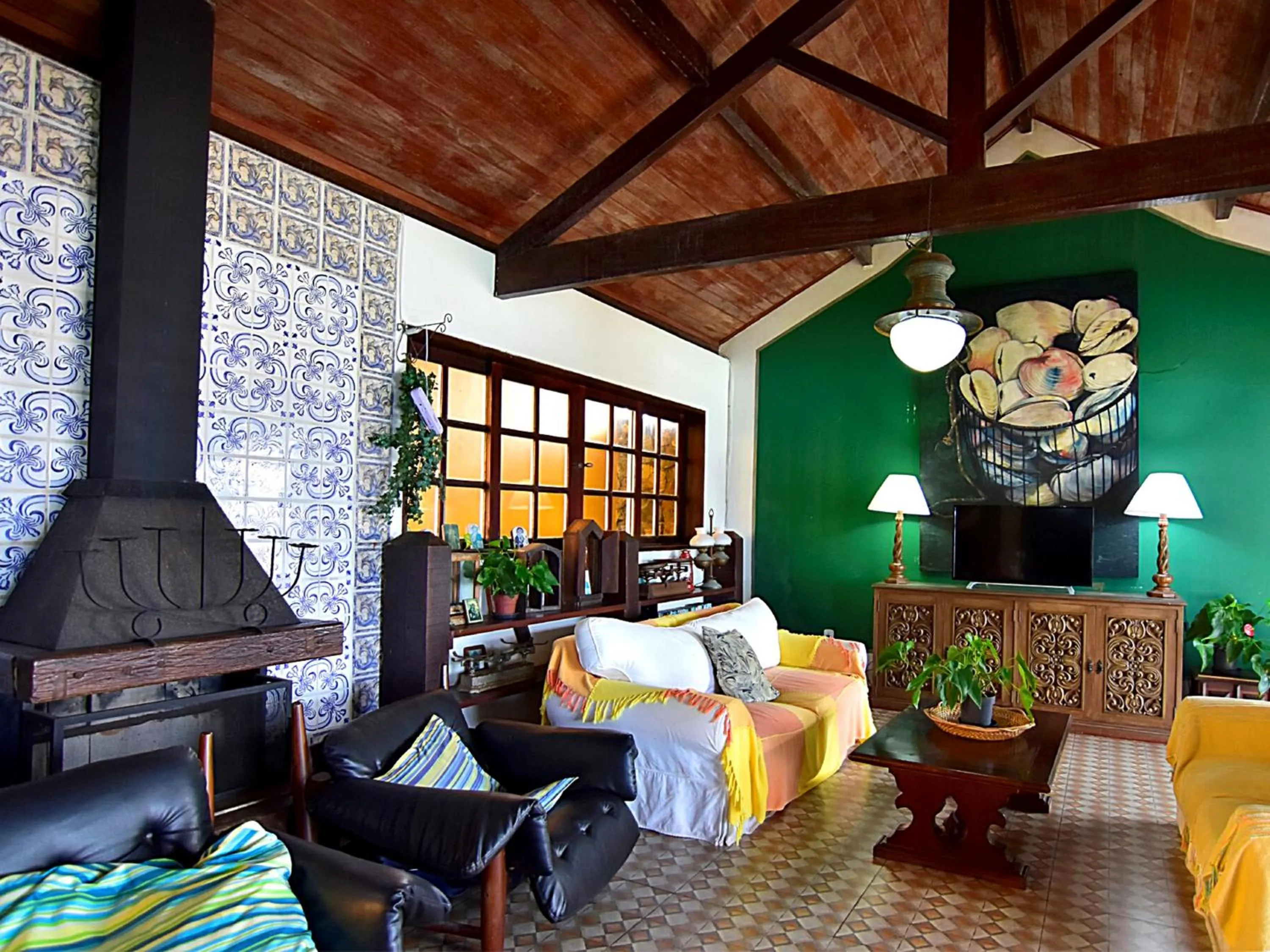 Communal lounge/ TV room, Bed in Pousada Tanto Mar